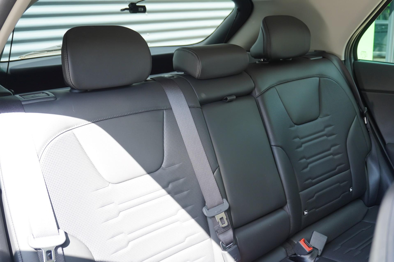 Kia e-Niro EV 204pk Edition Advanced 64.8 kWh | Stoel / Stuur — photo 14