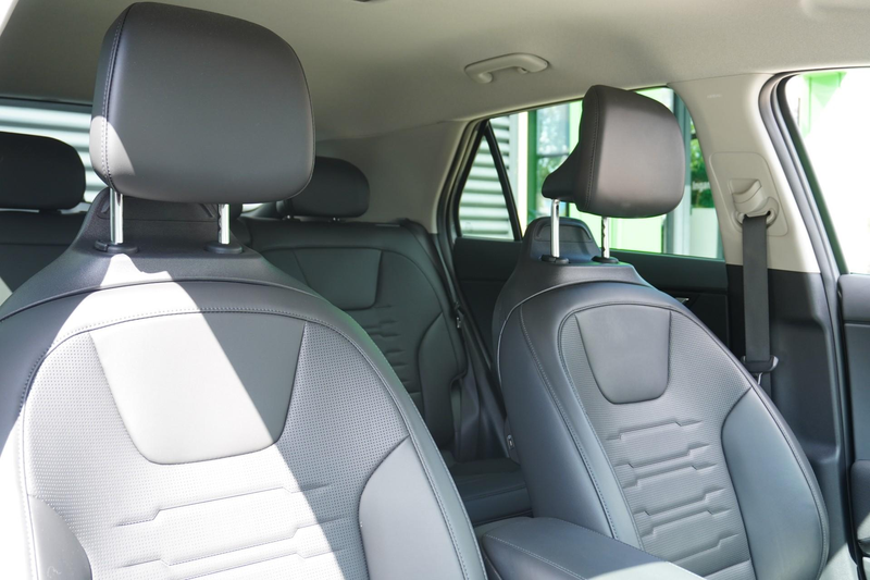 Kia e-Niro EV 204pk Edition Advanced 64.8 kWh | Stoel / Stuur — photo 13