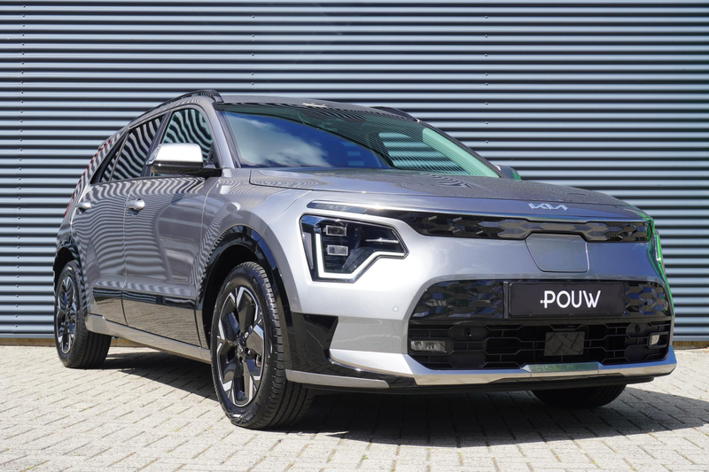 Kia e-Niro EV 204pk Edition Advanced 64.8 kWh | Stoel / Stuur — photo 9