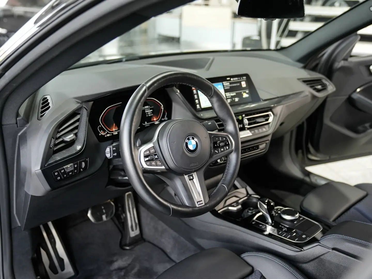 BMW 218 218i Gran Coupe M Sport Kamera Lenkradheiz. Schwarz - 2