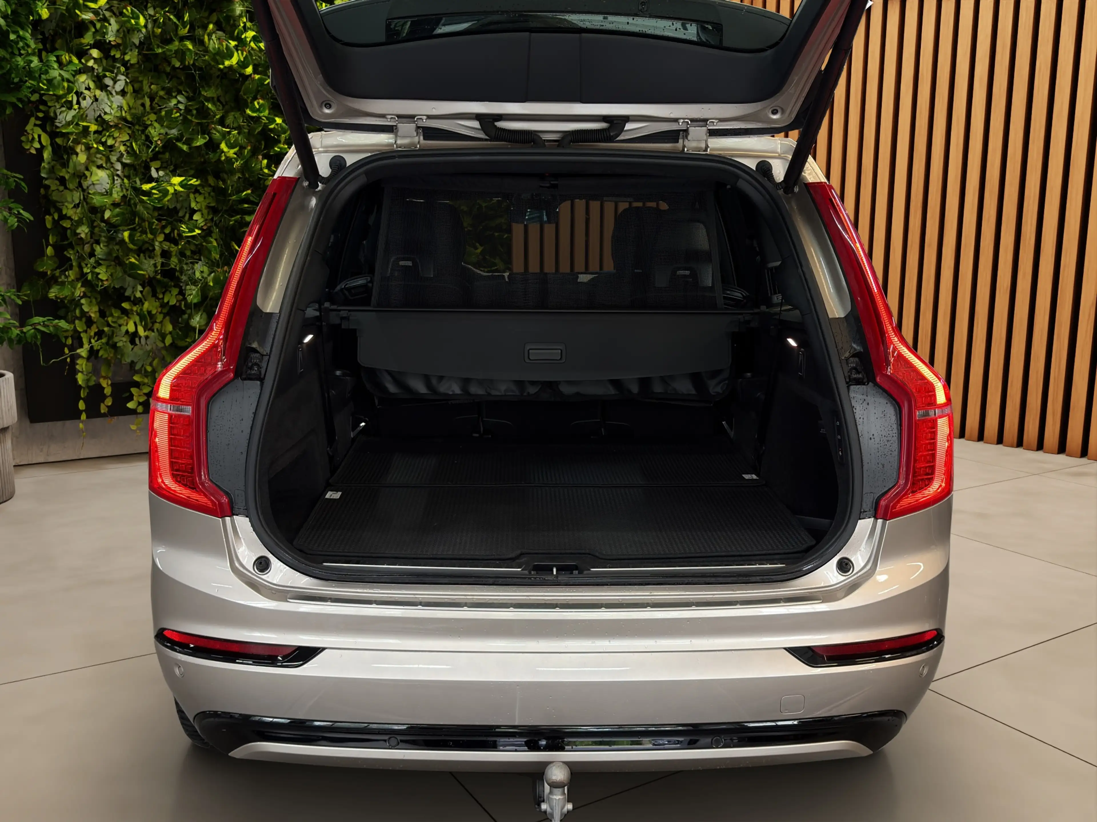 Volvo XC90 2.0 T8 Recharge AWD Ultimate Dark | Bowers&Wilkins — photo 8