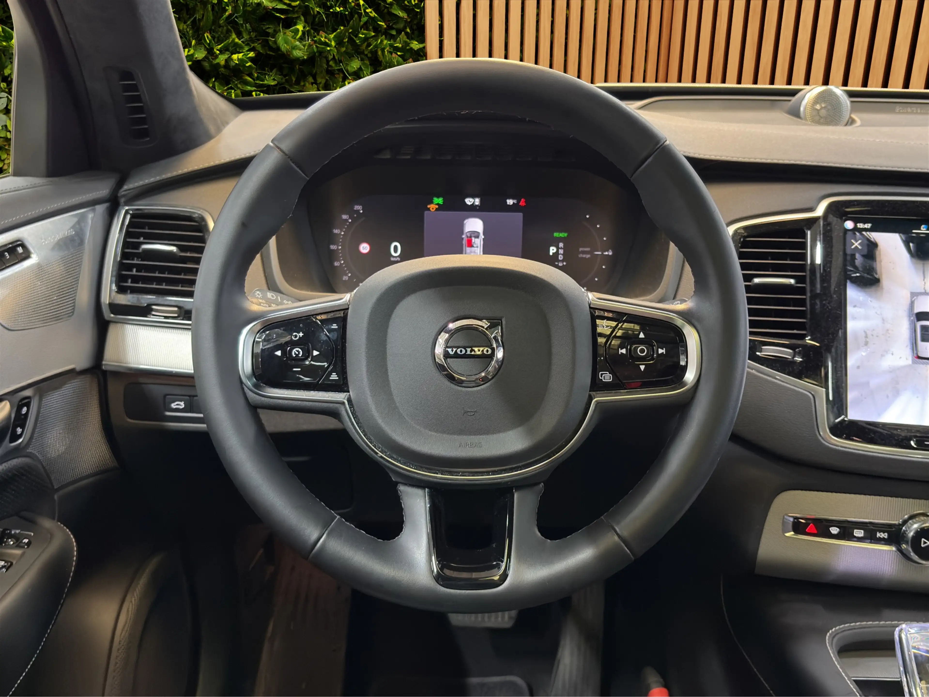 Volvo XC90 2.0 T8 Recharge AWD Ultimate Dark | Bowers&Wilkins — photo 13