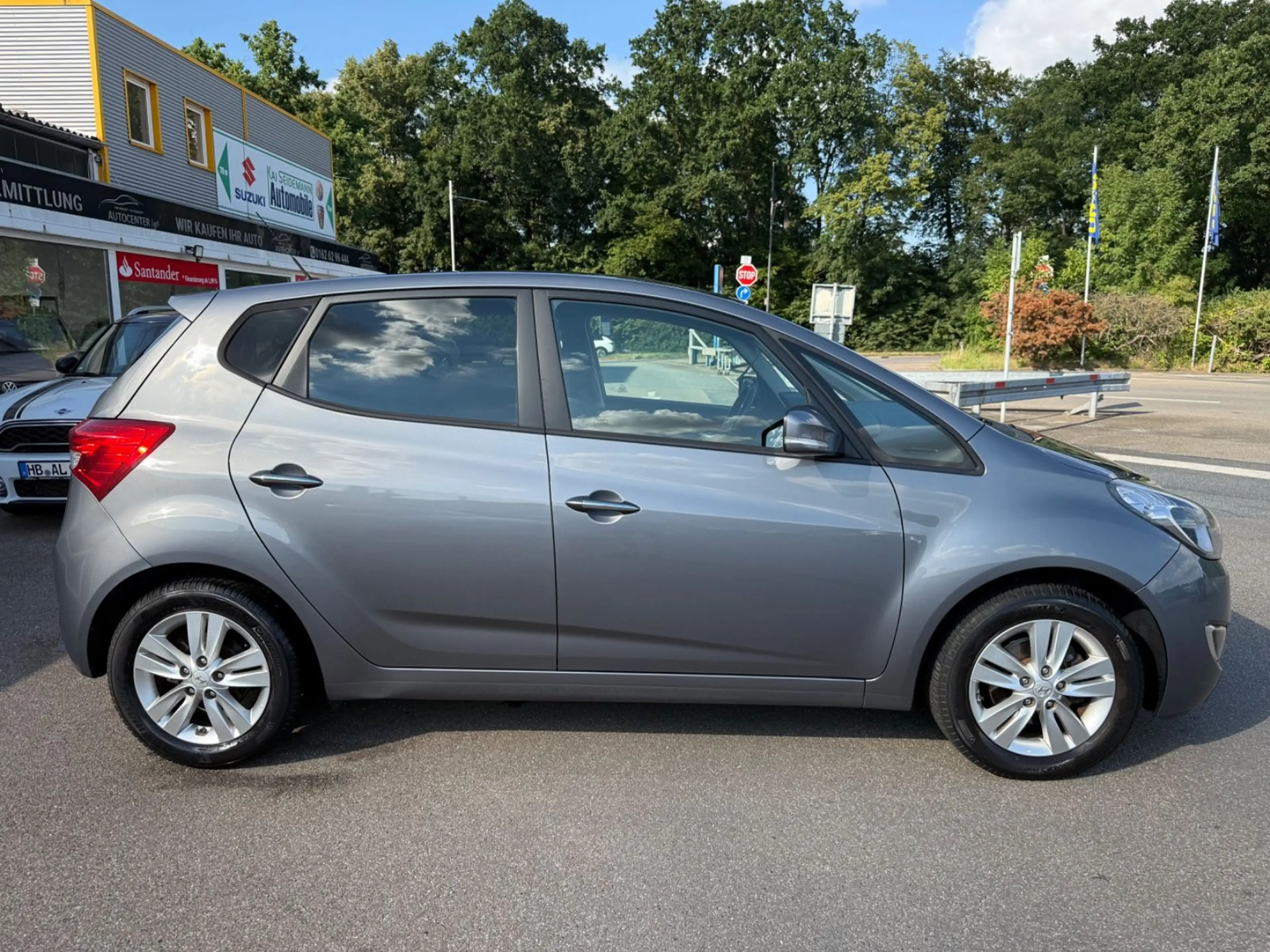 Hyundai iX20 1.6  Automatik Klima GARANTIE ALU — photo 6