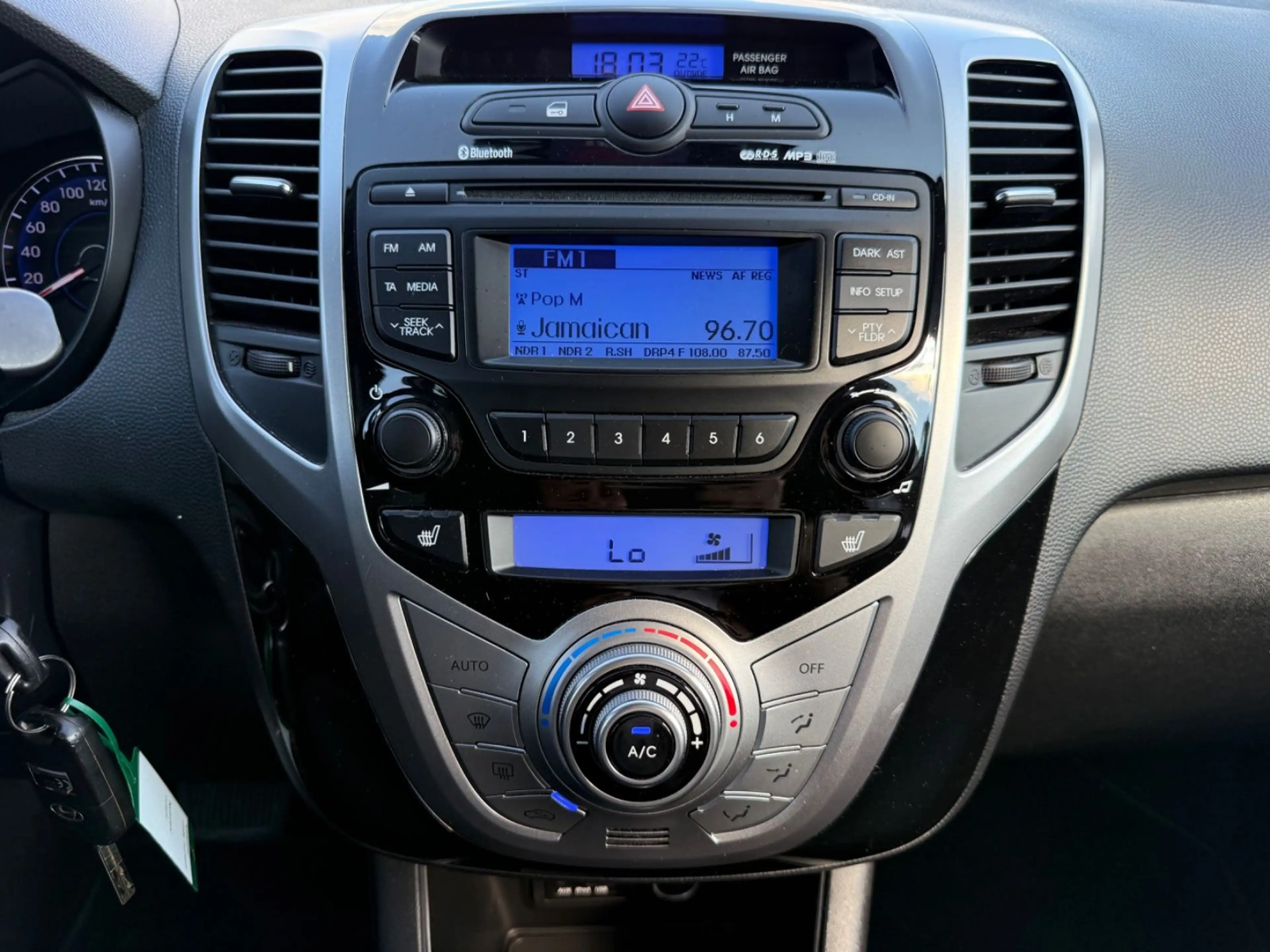 Hyundai iX20 1.6  Automatik Klima GARANTIE ALU — photo 15