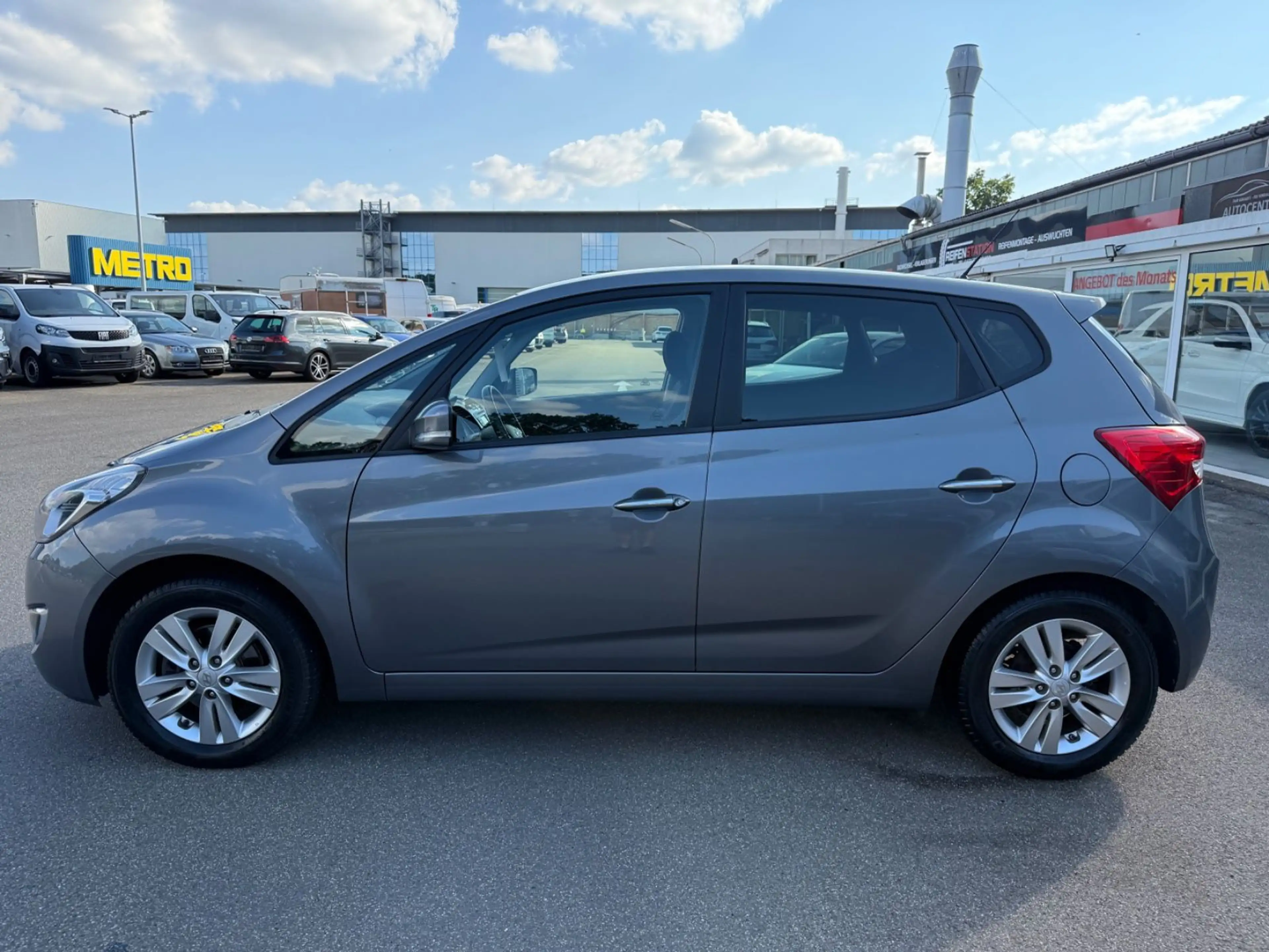 Hyundai iX20 1.6  Automatik Klima GARANTIE ALU — photo 9