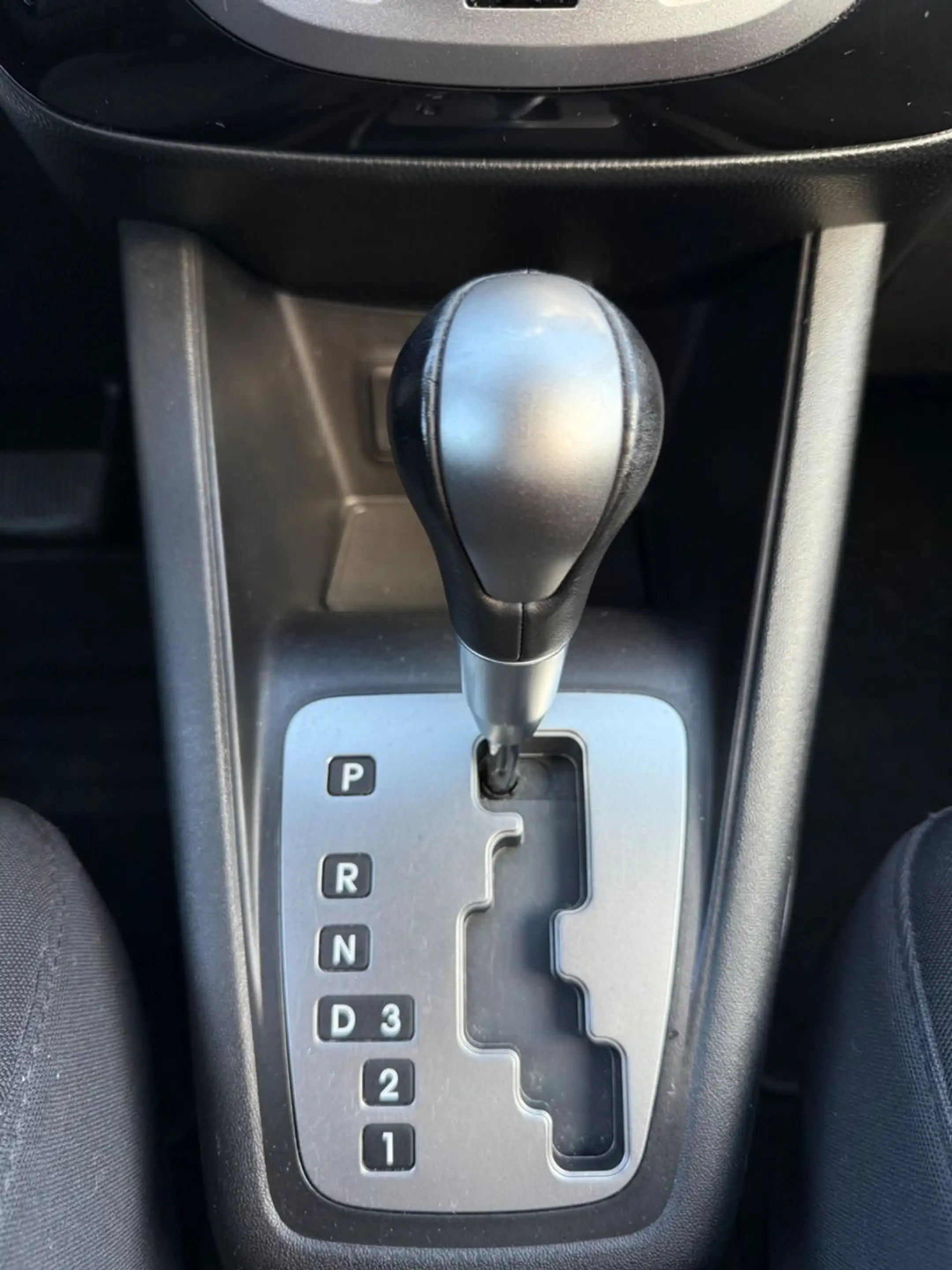 Hyundai iX20 1.6  Automatik Klima GARANTIE ALU — photo 14