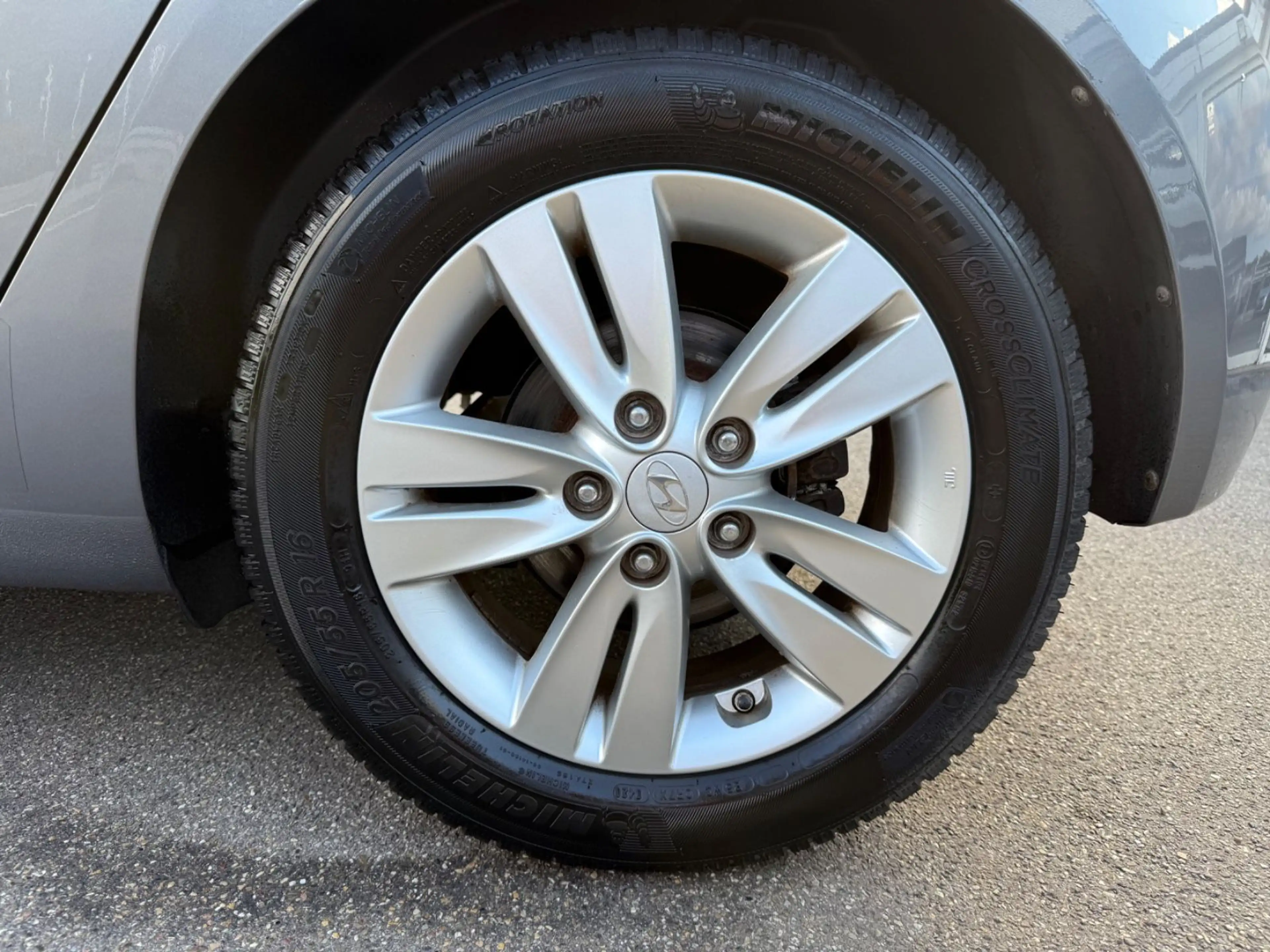 Hyundai iX20 1.6  Automatik Klima GARANTIE ALU — photo 8