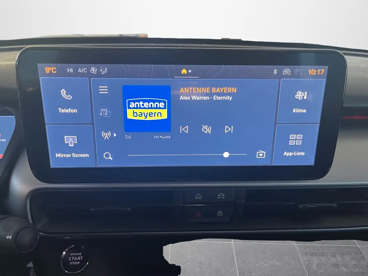 Jeep Avenger 1.2 DCT6 48V Summit /LED/360°/ 8