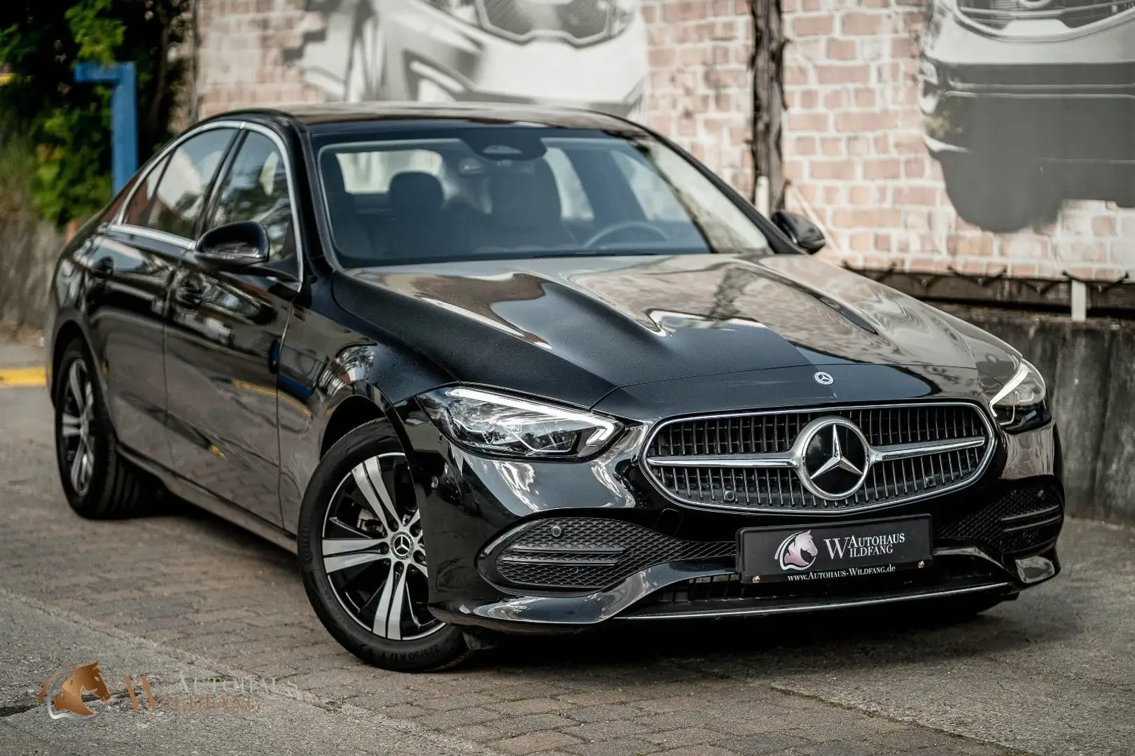 Mercedes-Benz C 180 Lim. Avantgarde/Kamera/Ambiente/SHZ Zwart - 1