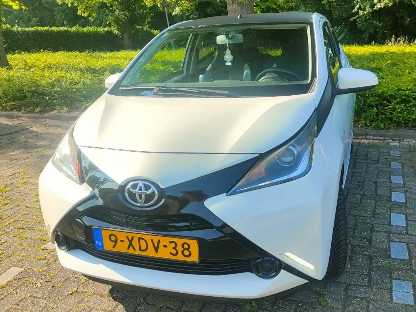 Toyota Aygo Aygo 1.0 VVT-i x-play Wit - 1