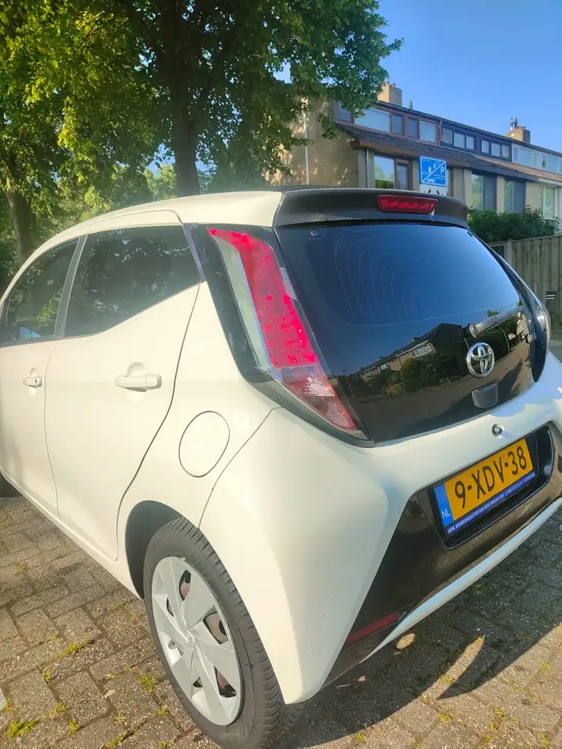 Toyota Aygo Aygo 1.0 VVT-i x-play Wit - 2