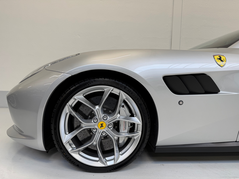 Ferrari GTC4 Lusso T 3.9 Turbo V8 F1 — photo 10