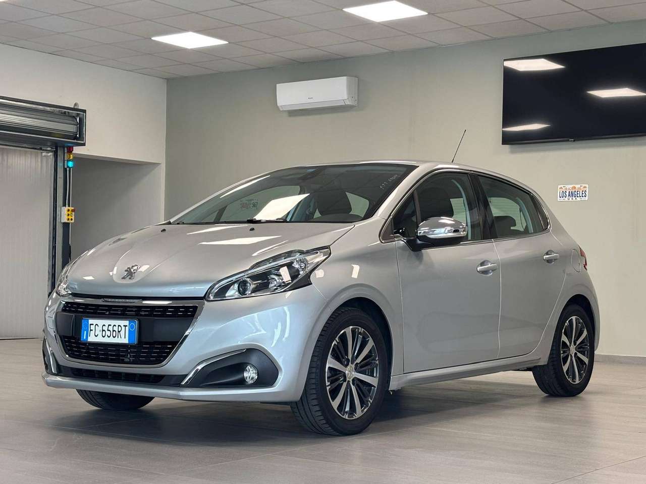Peugeot 208 208 I 2015 5p 1.2 puretech Allure 82cv