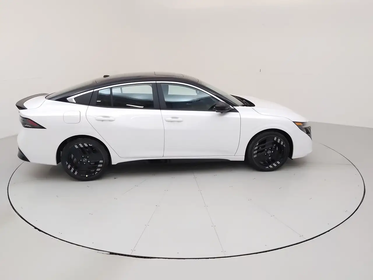 Nissan Sentra снимка Nissan Sentra