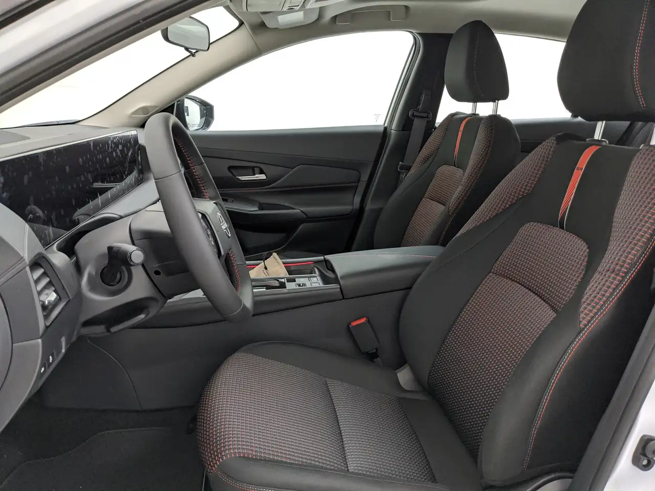 Nissan Sentra снимка Nissan Sentra