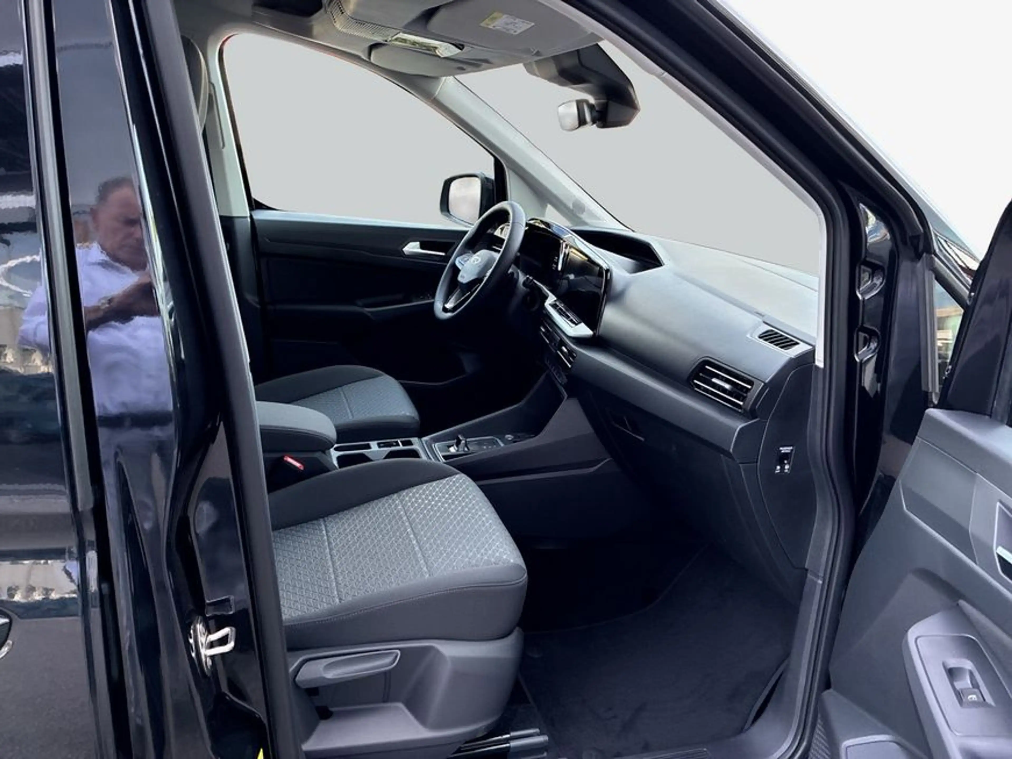 Ford Tourneo Connect 1.5 EcoBoost Aut. TITANIUM 85 kW, — photo 12
