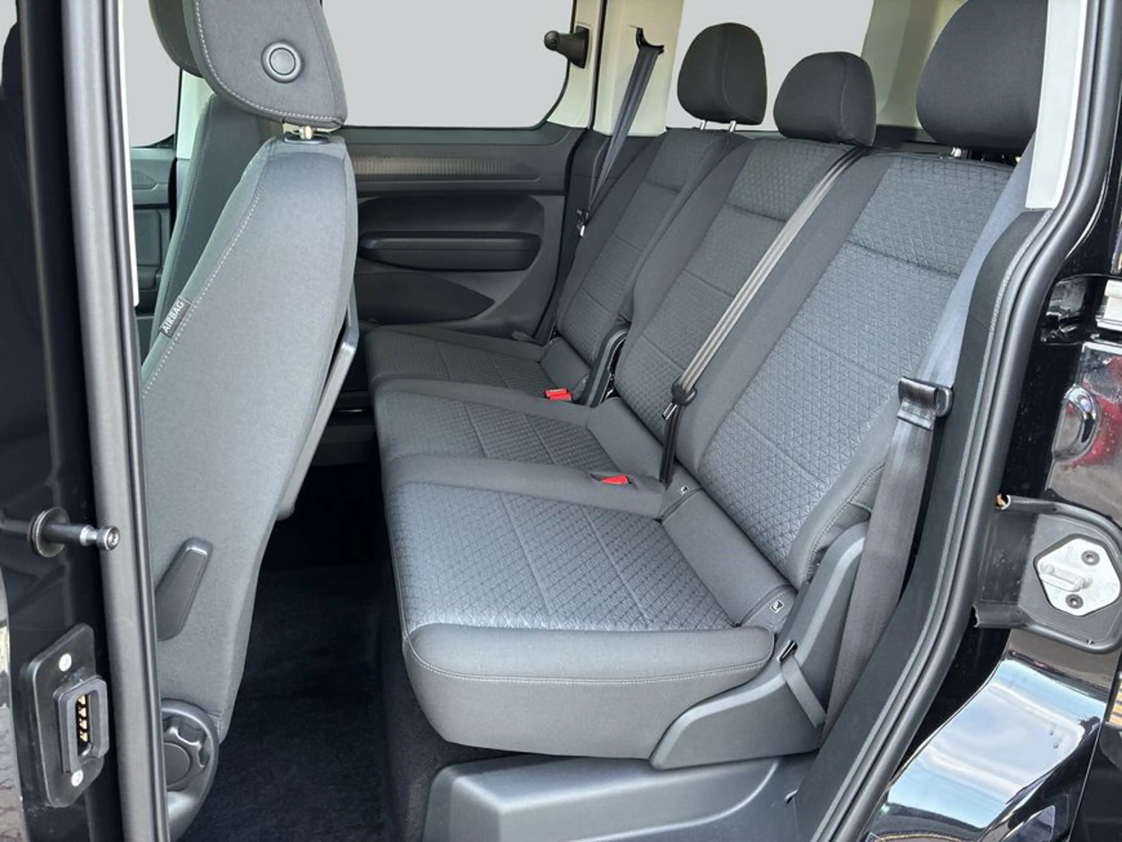 Ford Tourneo Connect 1.5 EcoBoost Aut. TITANIUM 85 kW, — photo 11