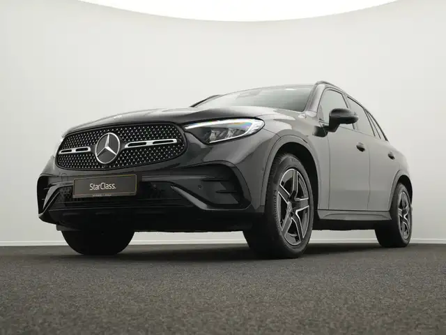 Mercedes-Benz 300 view 10