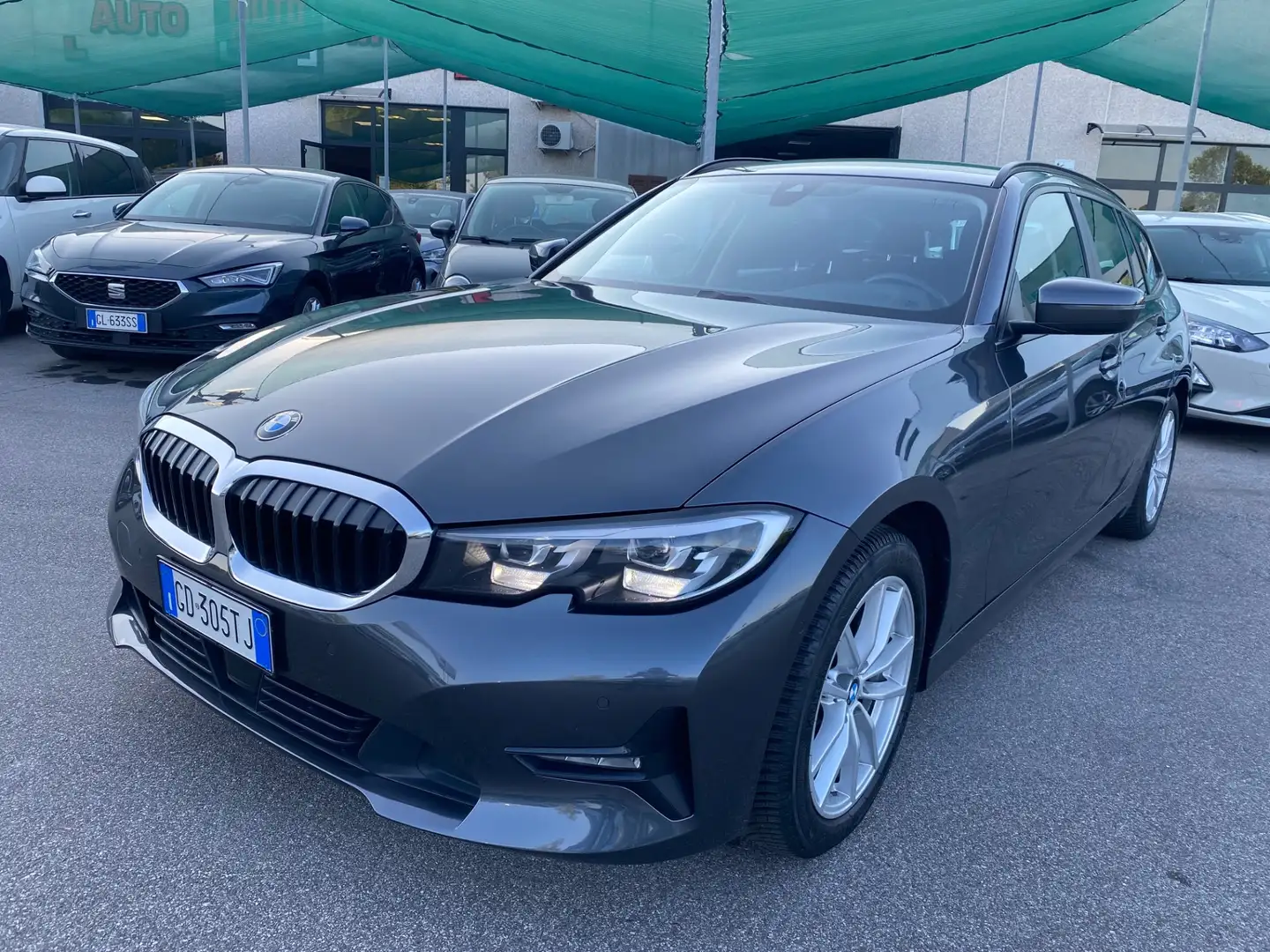 BMW 318 318d 48V Touring Business Advantage Grigio - 1