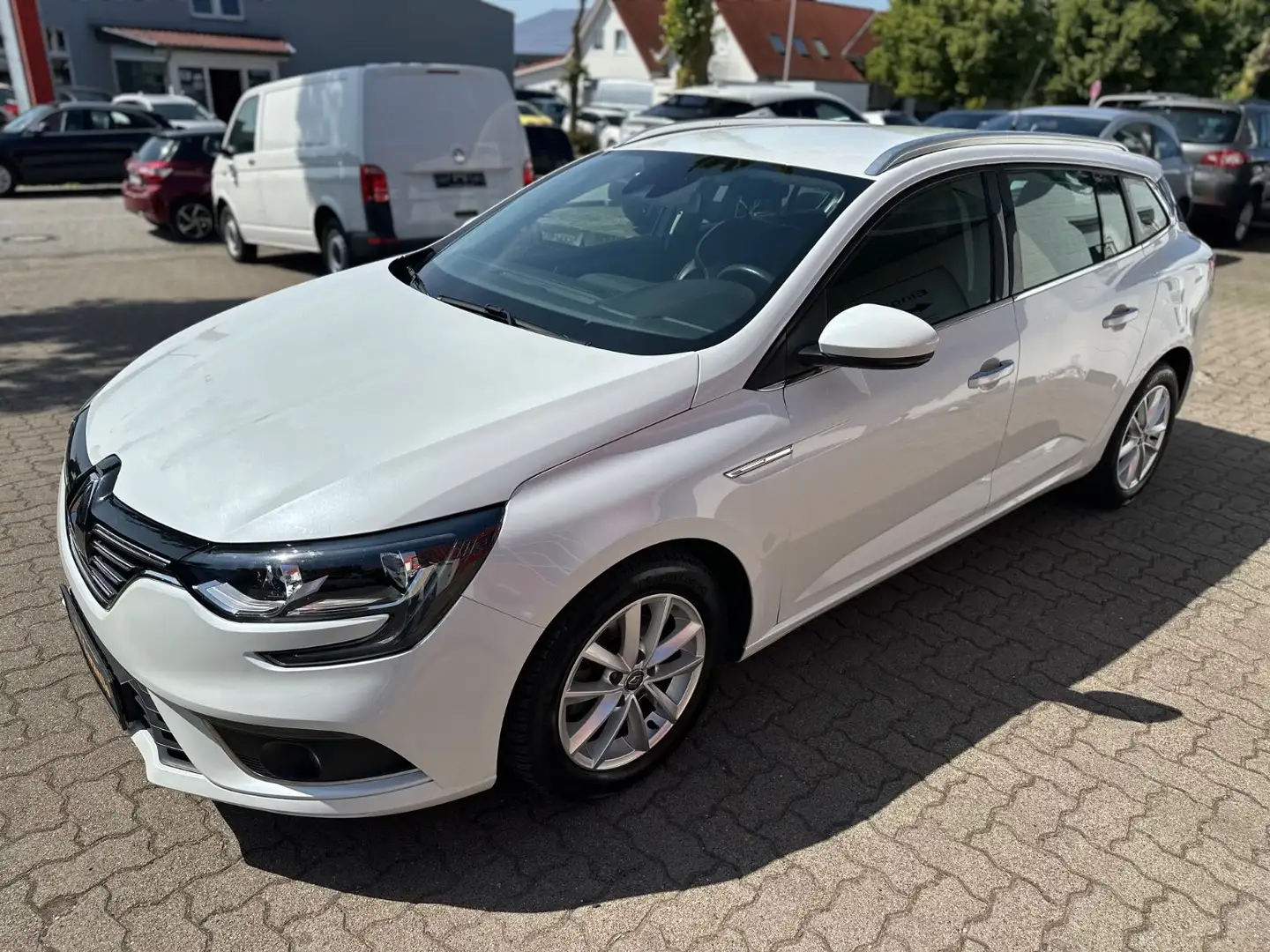 Renault Megane IV Grandtour Intens/NAVI/SHZ/TEMP/PDC Weiß - 2