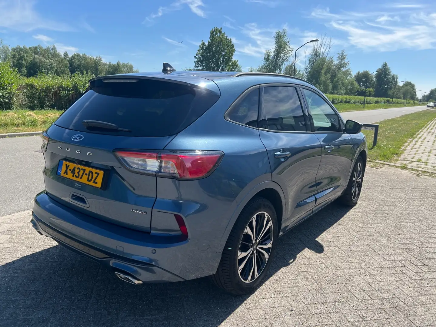 Ford Kuga 2.5 PHEV ST-Line X | Pano-dak | Wegklap Trekhaak | Blauw - 2