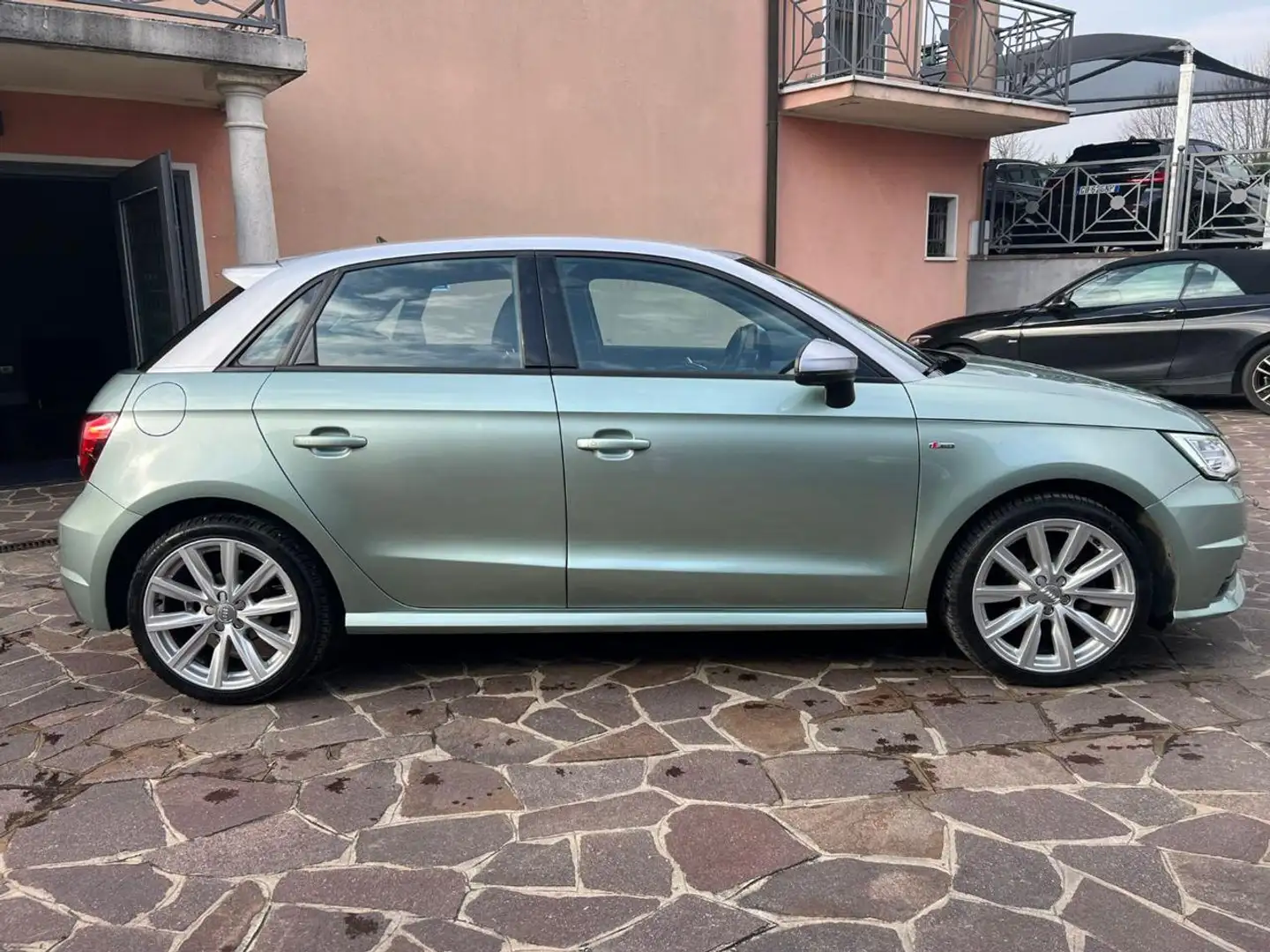Audi A1 SPB 1.4 TDI Sport Verde - 2
