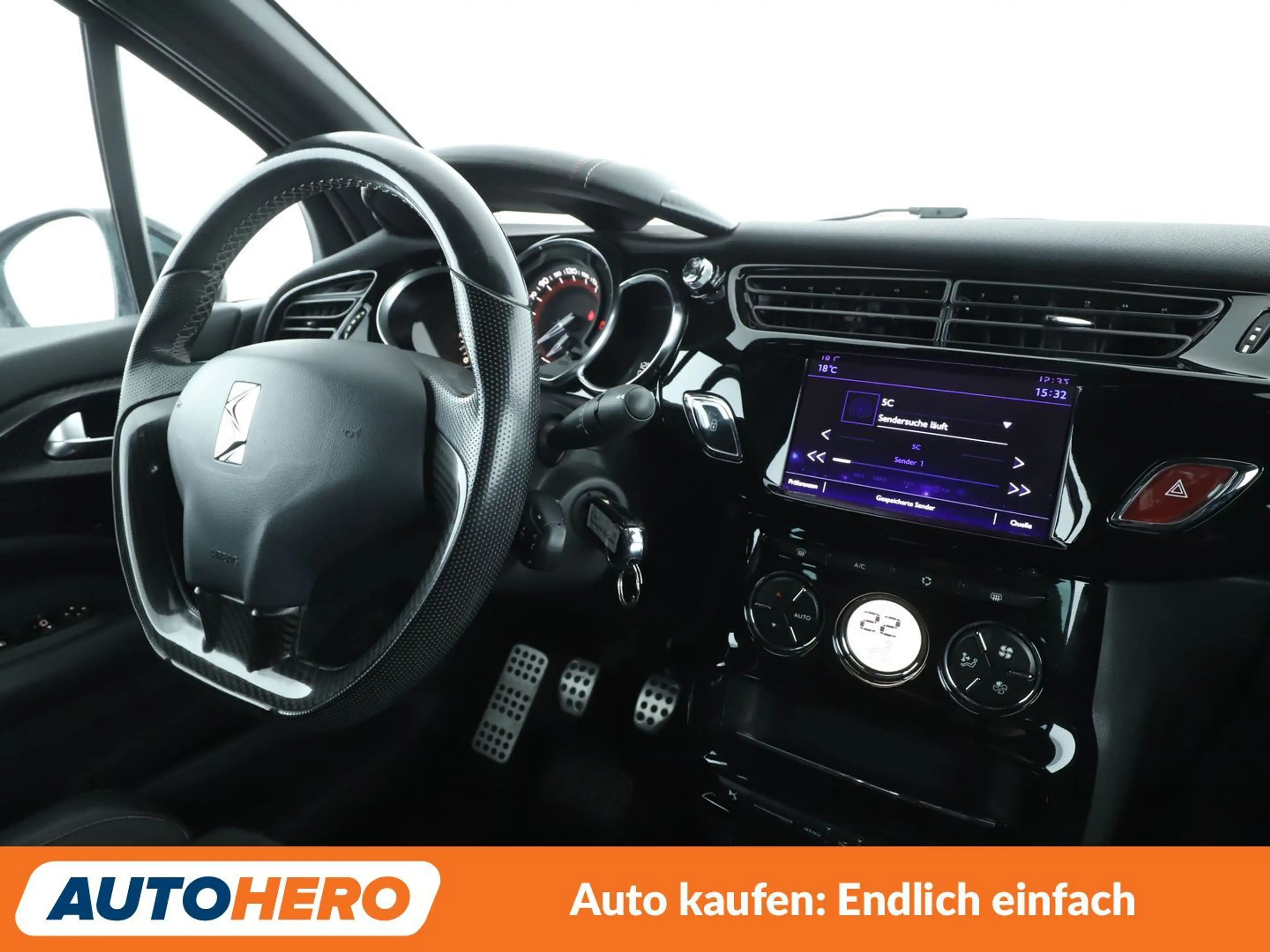 Citroen DS3 1.6 THP Performance Cabrio *LED*CAM*TEMPO*PDC*DAB* — photo 13