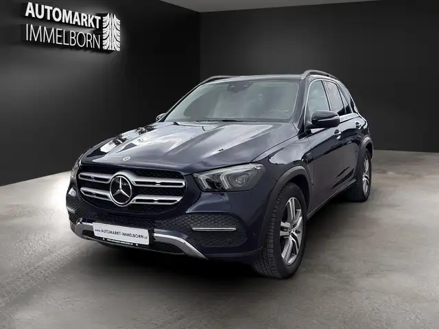 Mercedes-Benz GLE view 3
