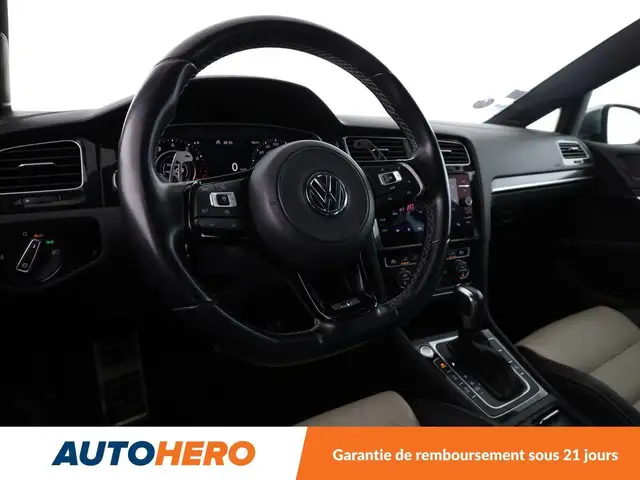 Volkswagen Golf view 11