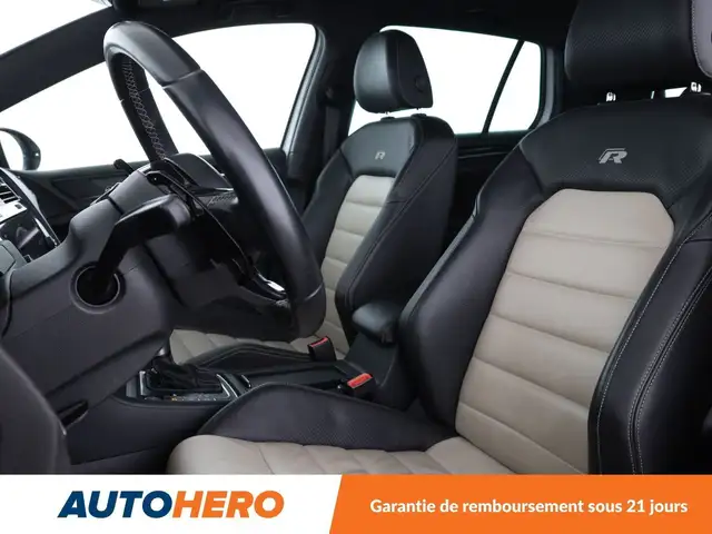 Volkswagen Golf view 10