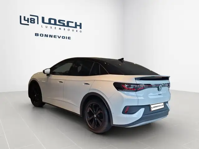 Volkswagen Id.5 view 6