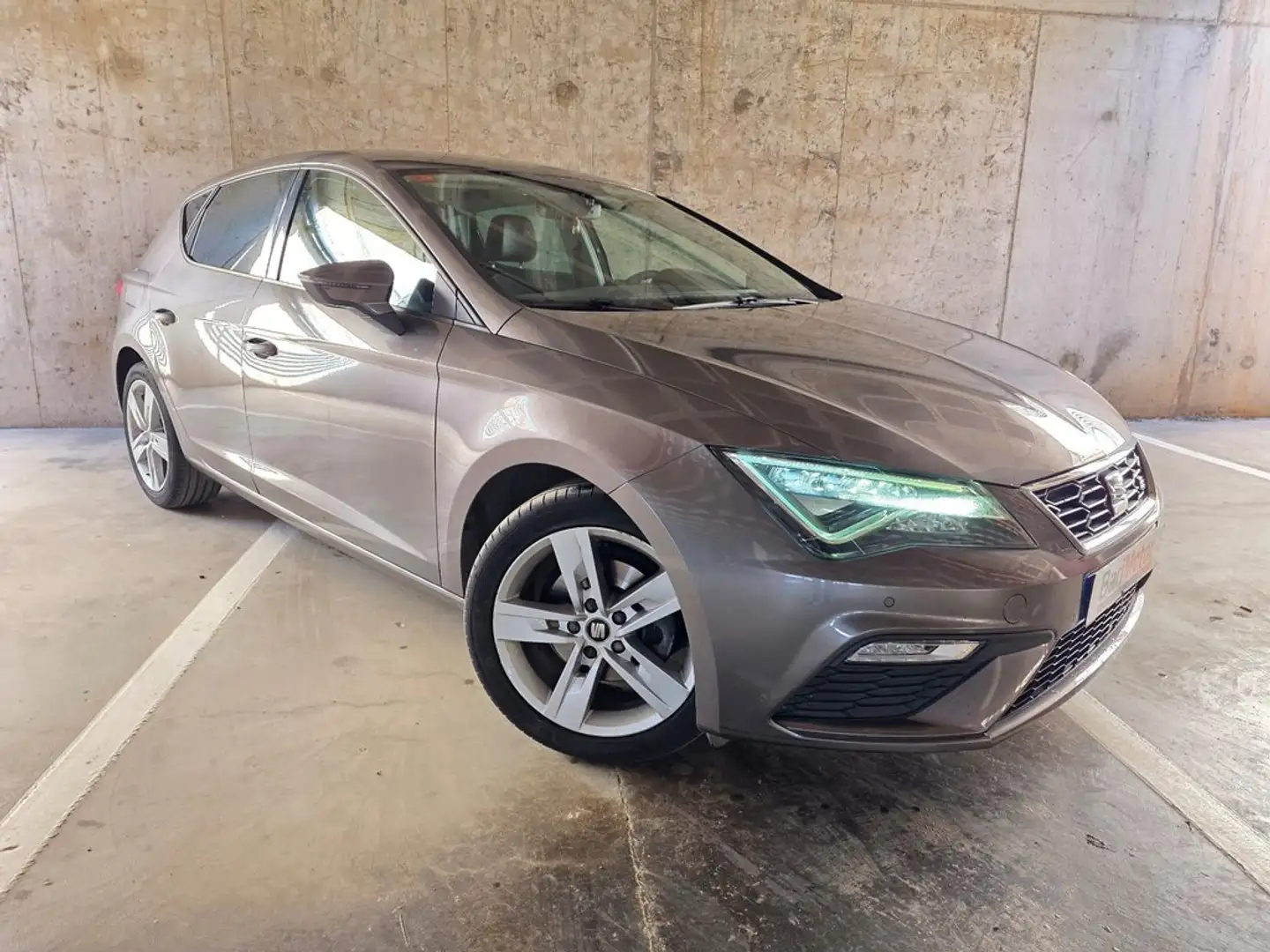 SEAT Leon 1.4 TSI Sport Gris - 2