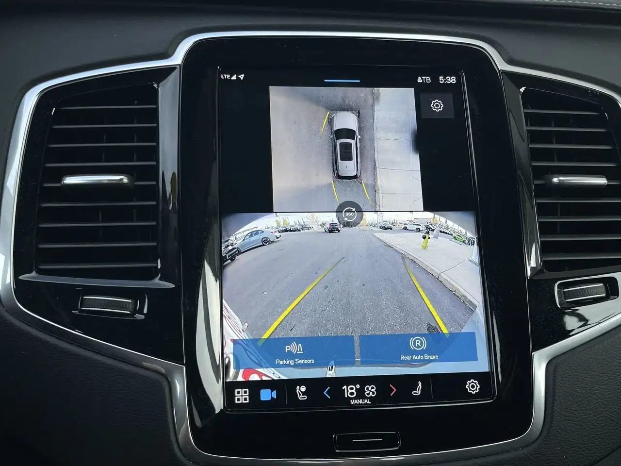 Volvo XC90 снимка Volvo XC90