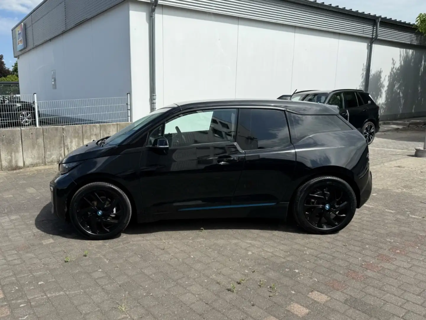 BMW i3 120AH NAVI PROF KAMERA  SITZHEIZUNG Schwarz - 2
