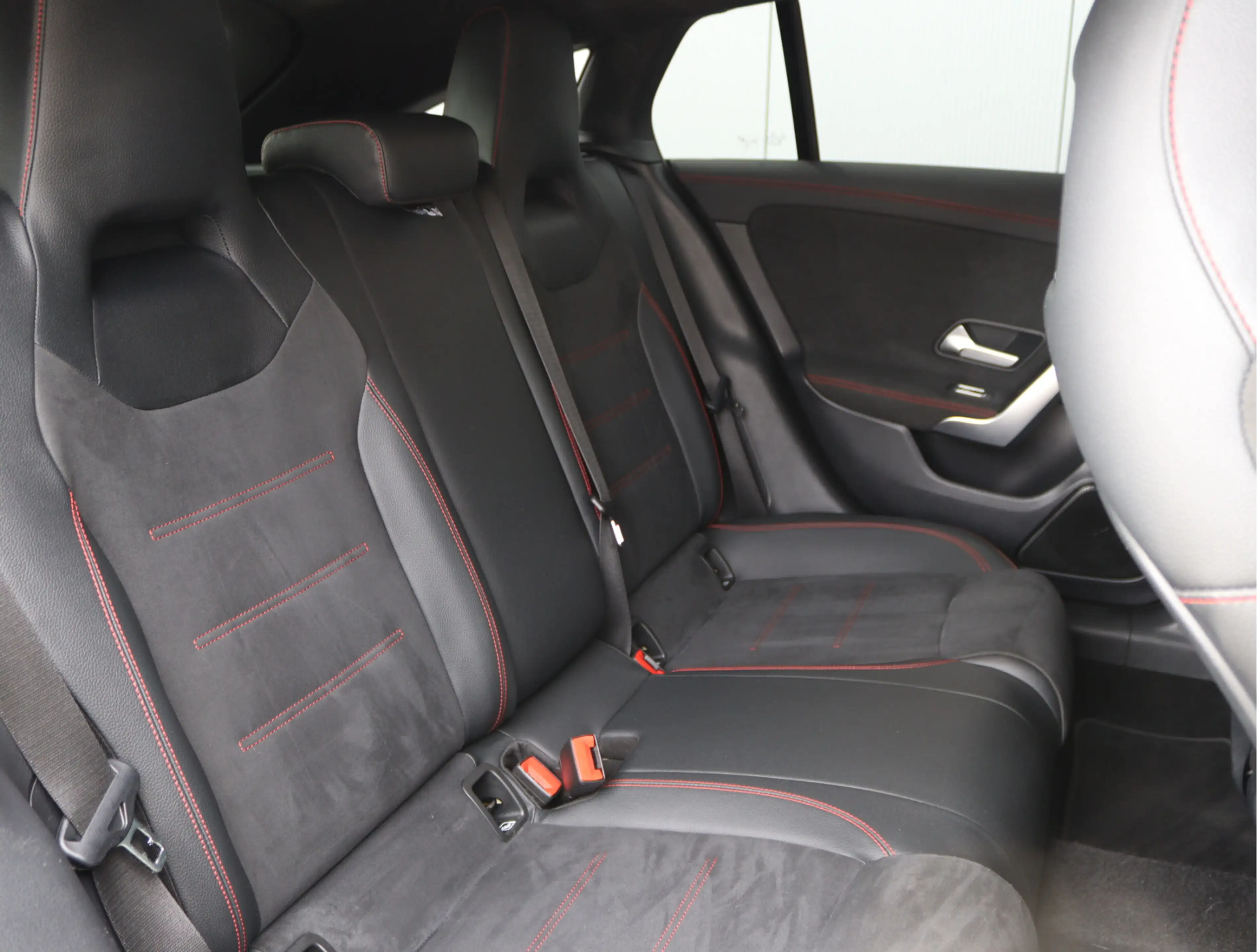 Mercedes-Benz CLA 250 Shooting Brake e AMG-line | Keyless | Carplay | SO — photo 23