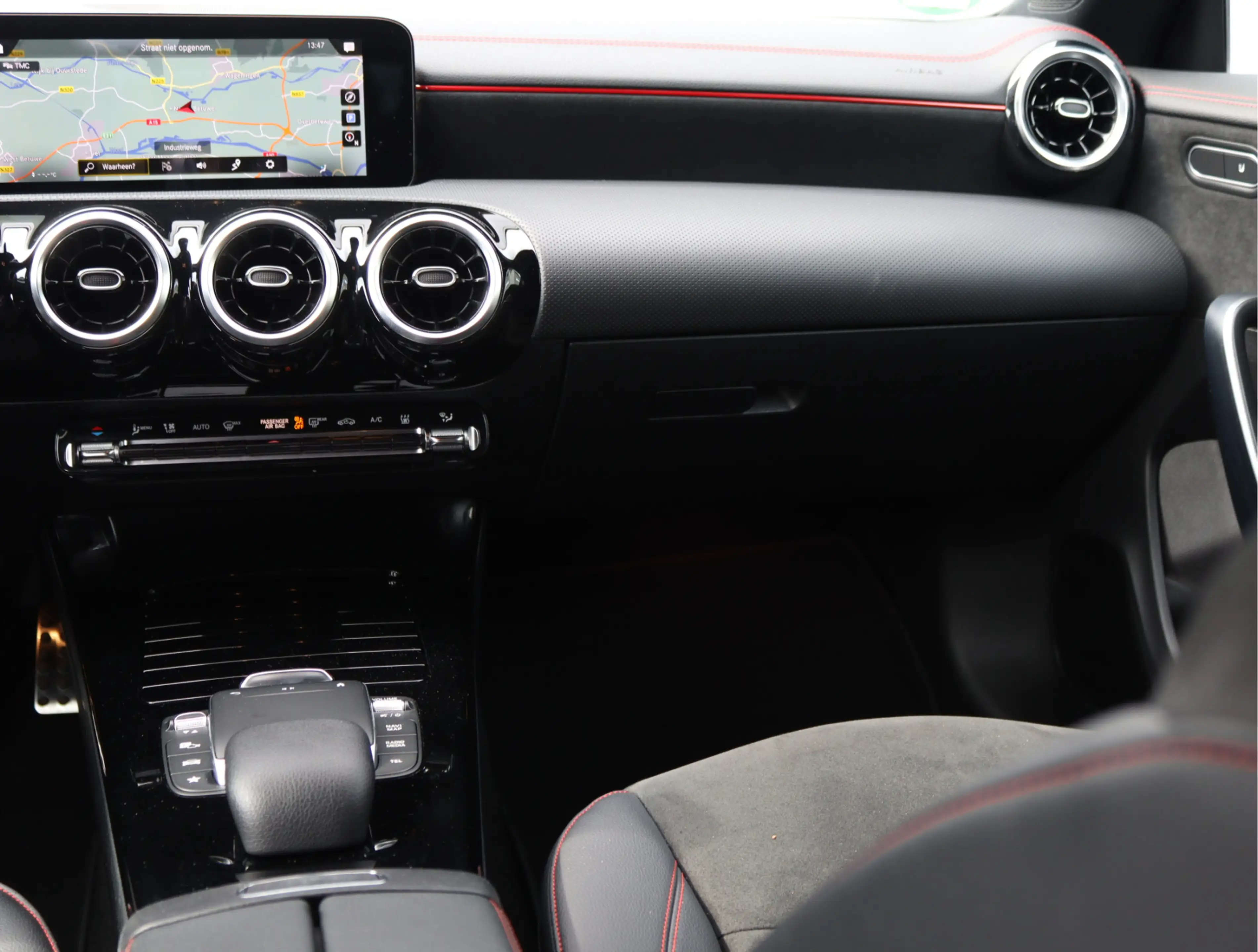 Mercedes-Benz CLA 250 Shooting Brake e AMG-line | Keyless | Carplay | SO — photo 21