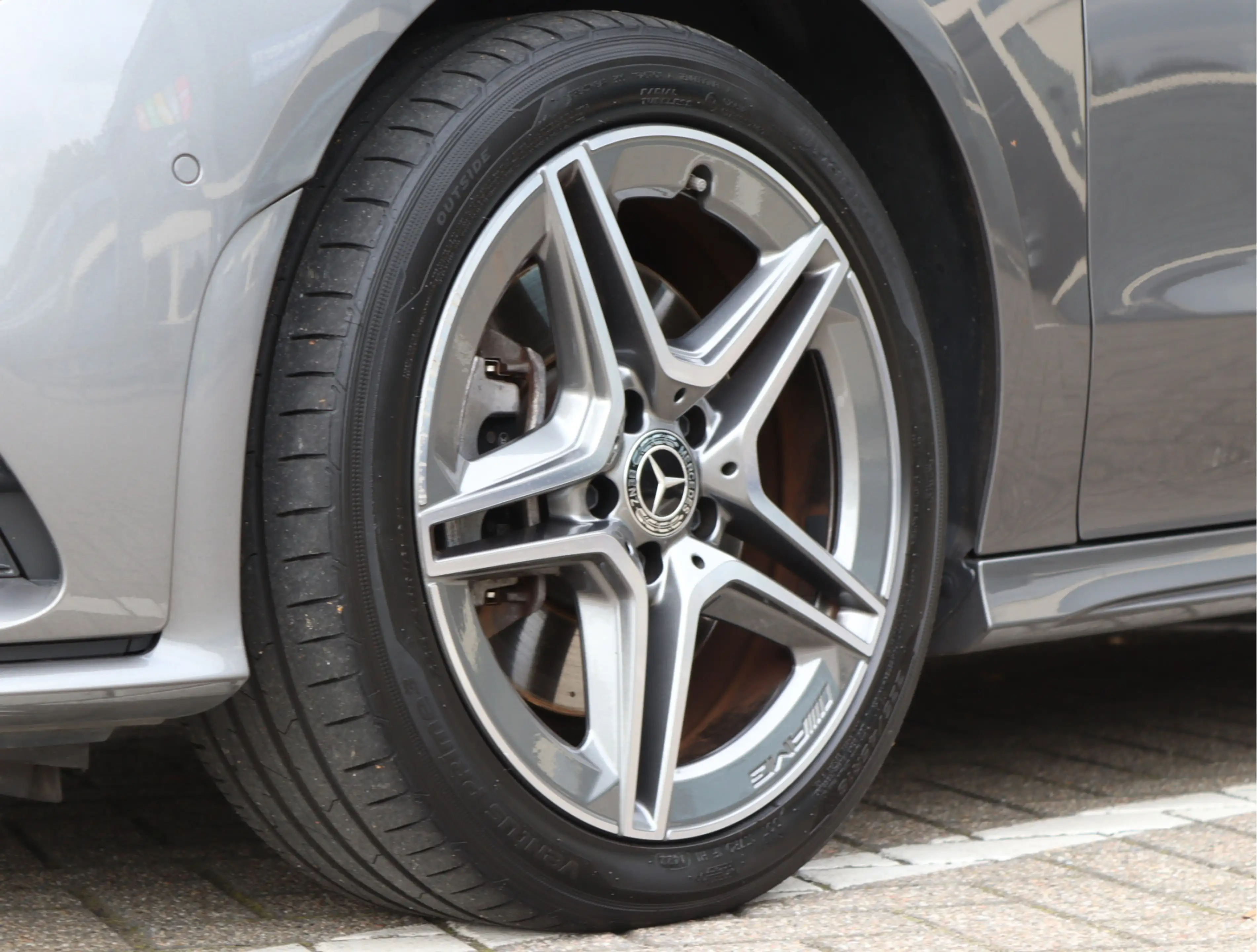 Mercedes-Benz CLA 250 Shooting Brake e AMG-line | Keyless | Carplay | SO — photo 12