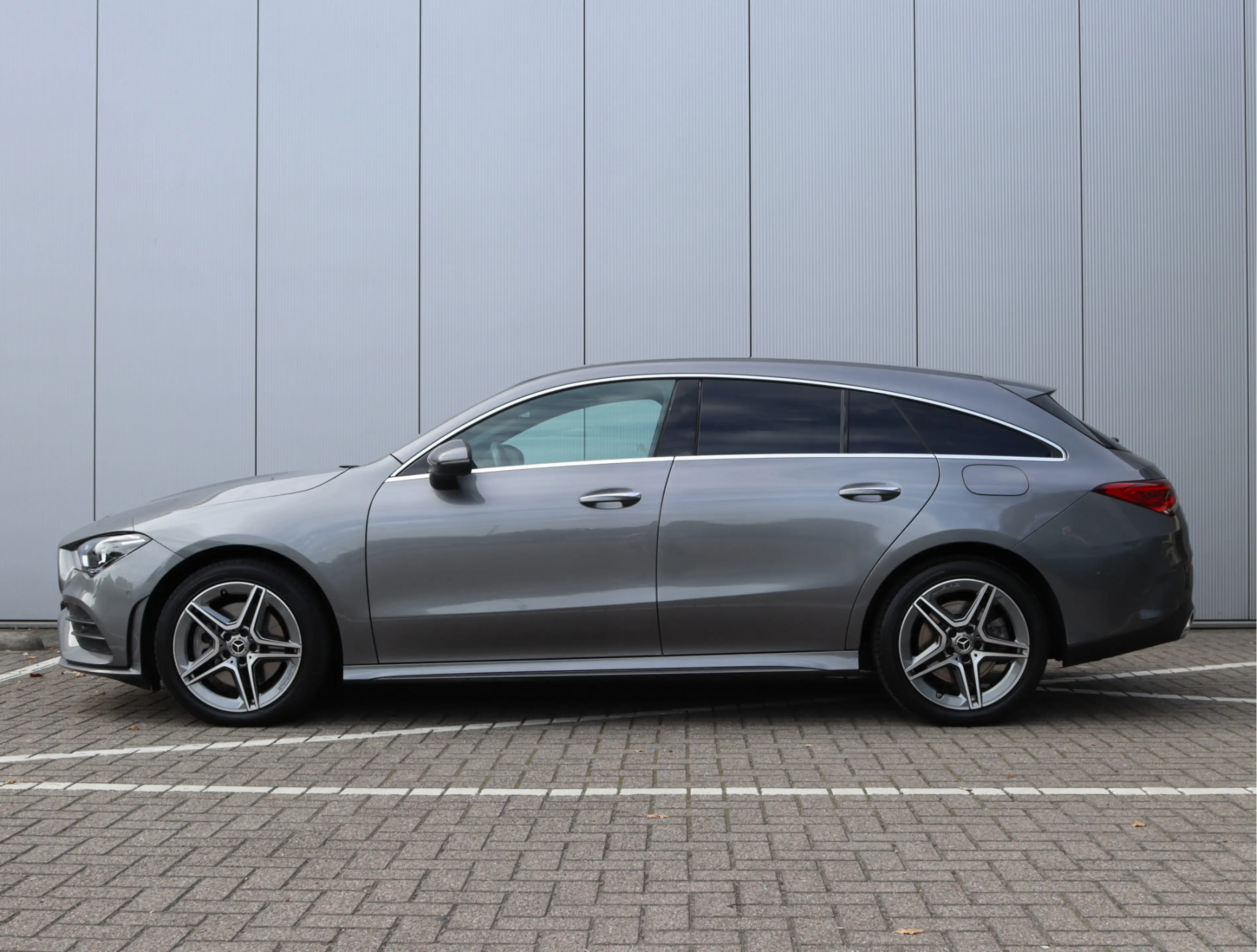 Mercedes-Benz CLA 250 Shooting Brake e AMG-line | Keyless | Carplay | SO — photo 17
