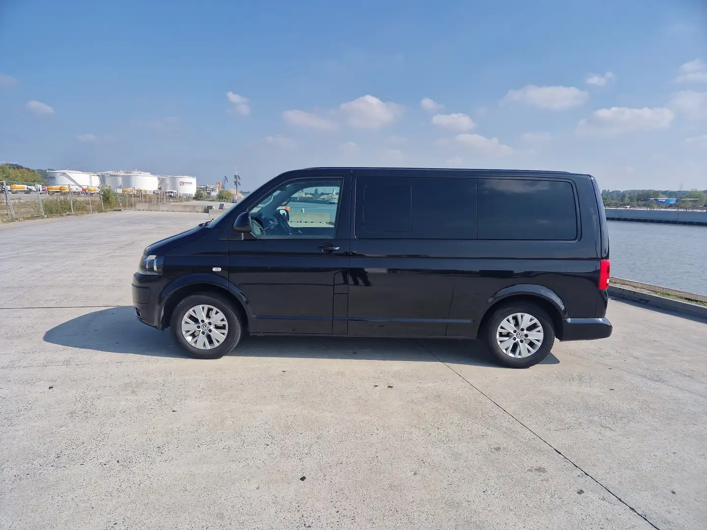 Volkswagen T5 Multivan 2.0 CR TDi Comfortline BM Technology - 2