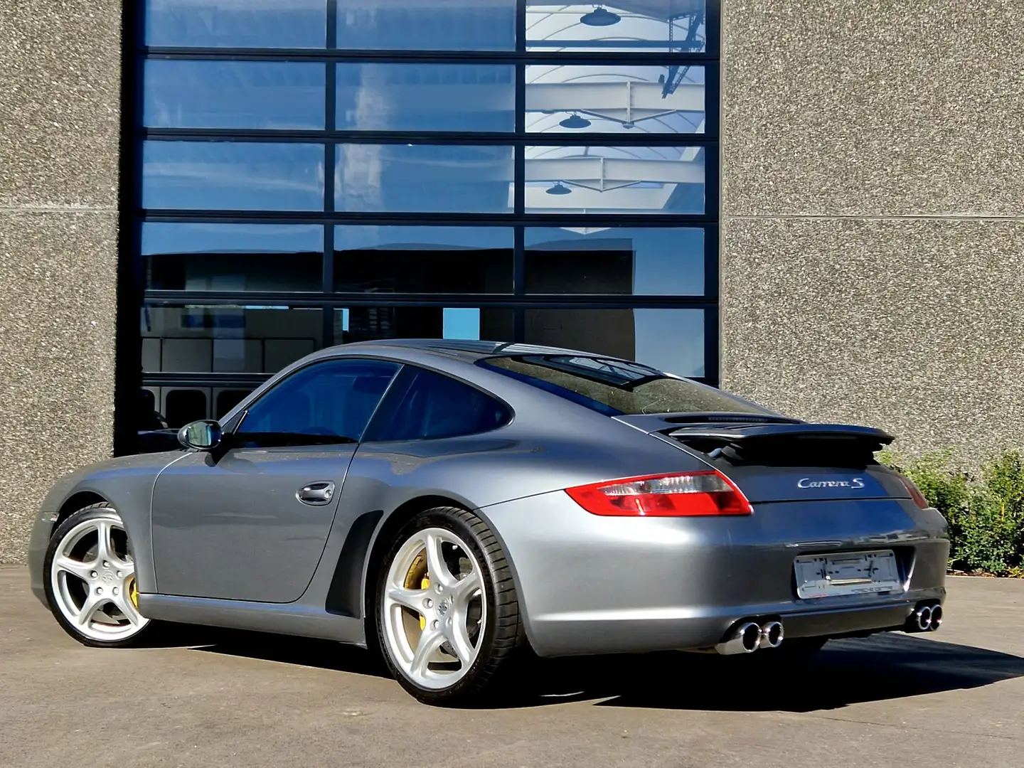 Porsche 997 3.8i Coupé * NEW ENGINE * BELGIAN CAR * HISTORY Argento - 2