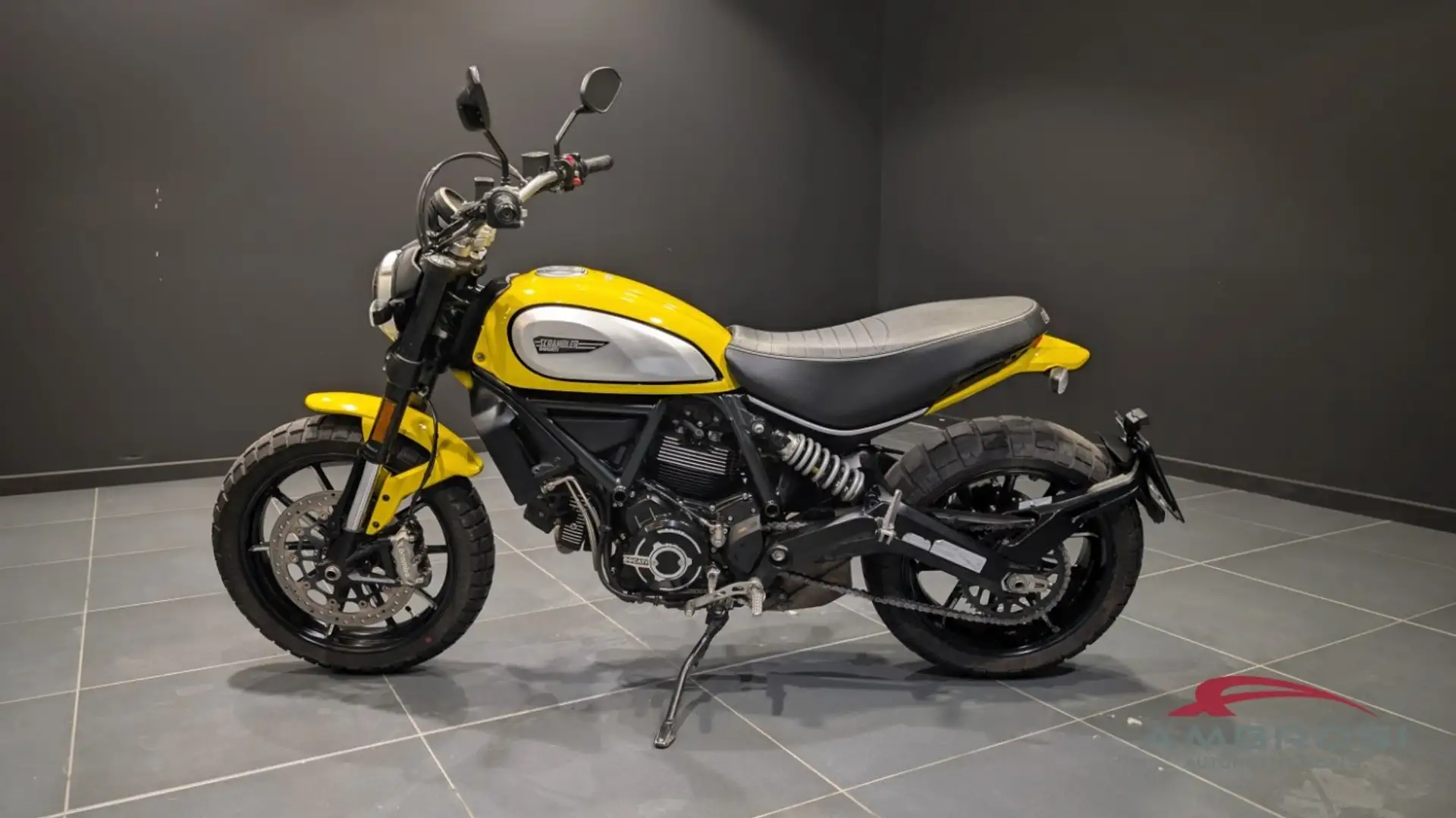 Ducati Scrambler 800 ICON Giallo - 1