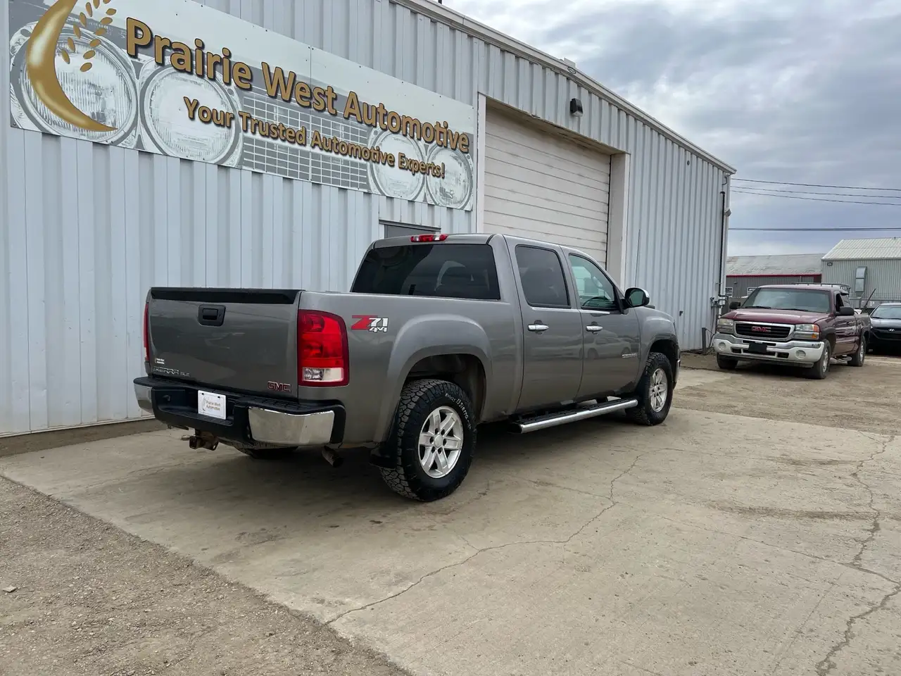 GMC Sierra 1500 снимка GMC Sierra 1500