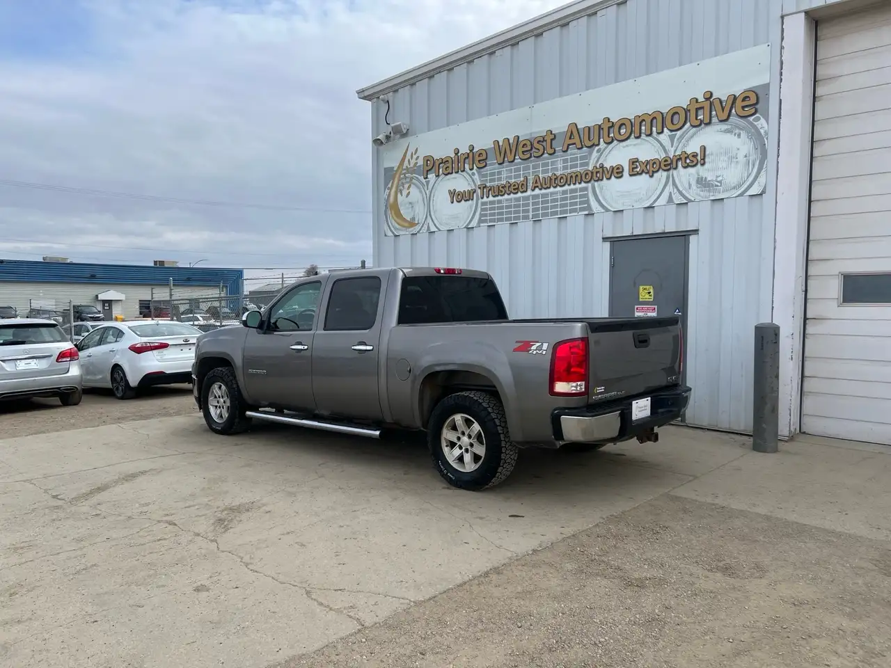 GMC Sierra 1500 снимка GMC Sierra 1500