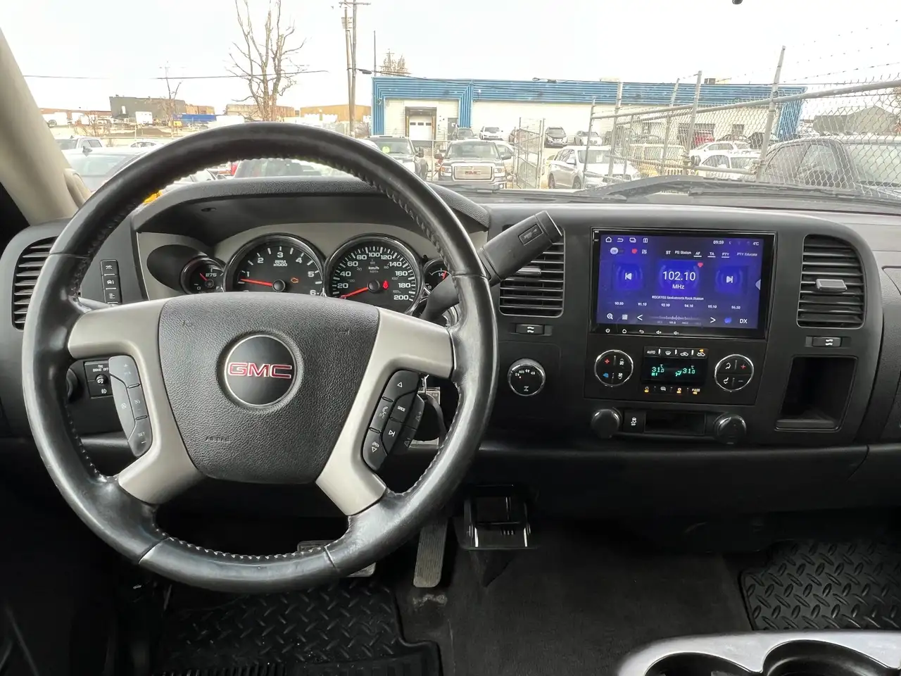 GMC Sierra 1500 снимка GMC Sierra 1500