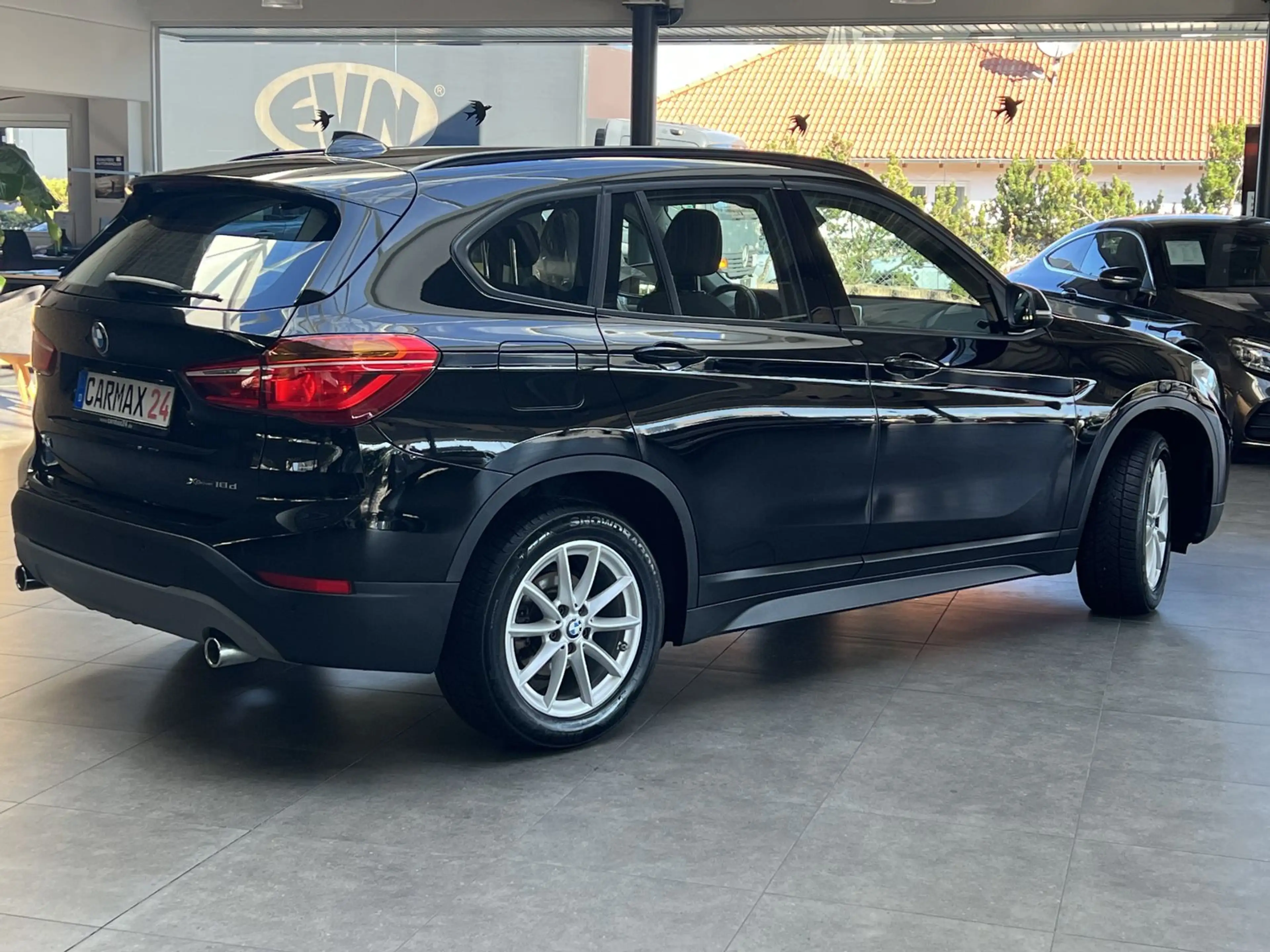 BMW X1 xDrive 18d AHK PDC SHZ Klima Tempomat — photo 7