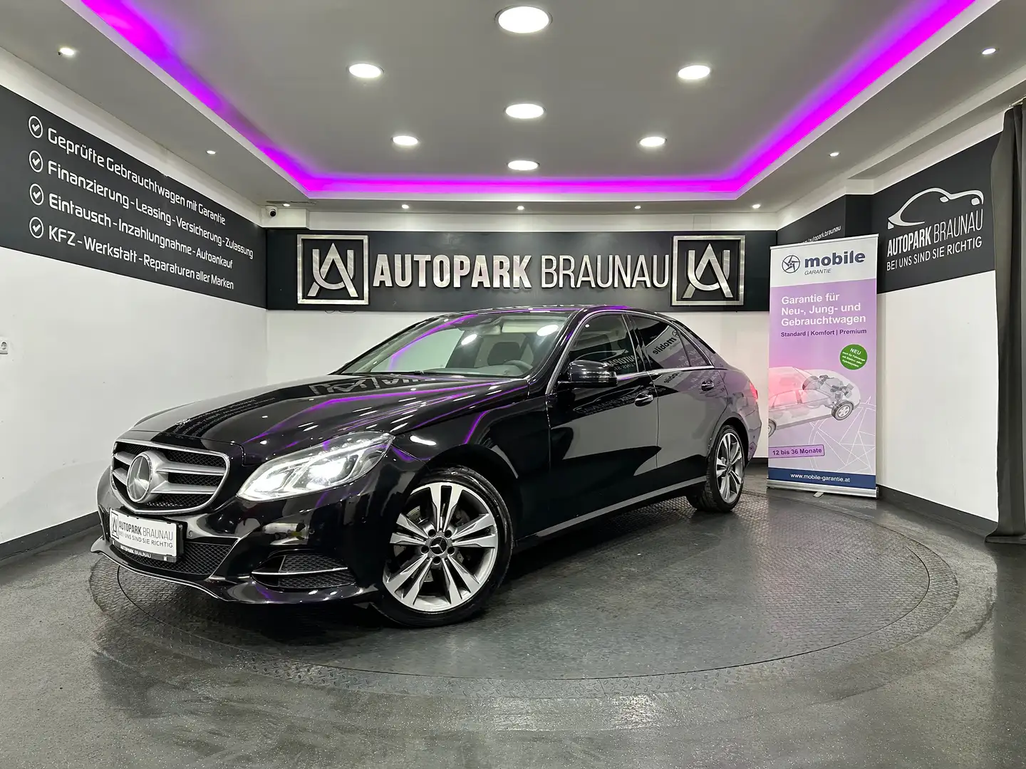 Mercedes-Benz E 220 BlueEfficiency BlueTec *KAMERA*LEDER*NAVI* Schwarz - 1