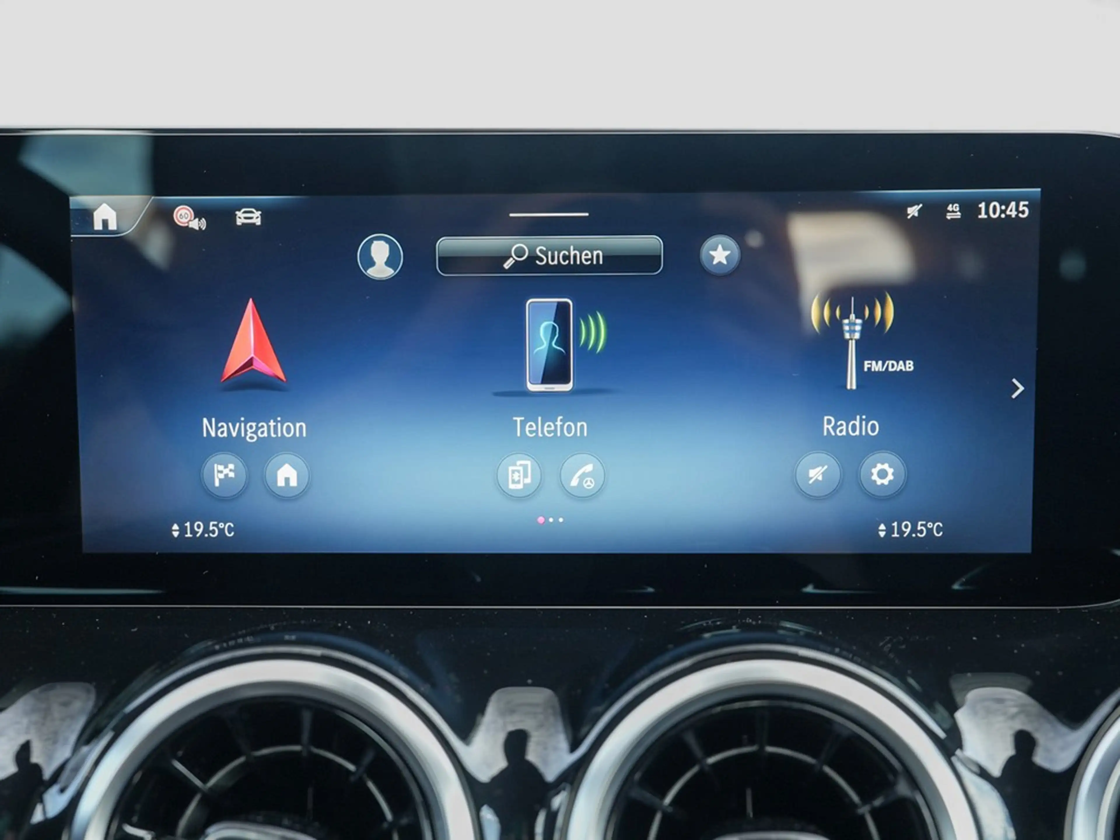 Mercedes-Benz GLA 200 Desingpaket Advanced *LED*AHK*Navi*Kamera*Kessy... — photo 13