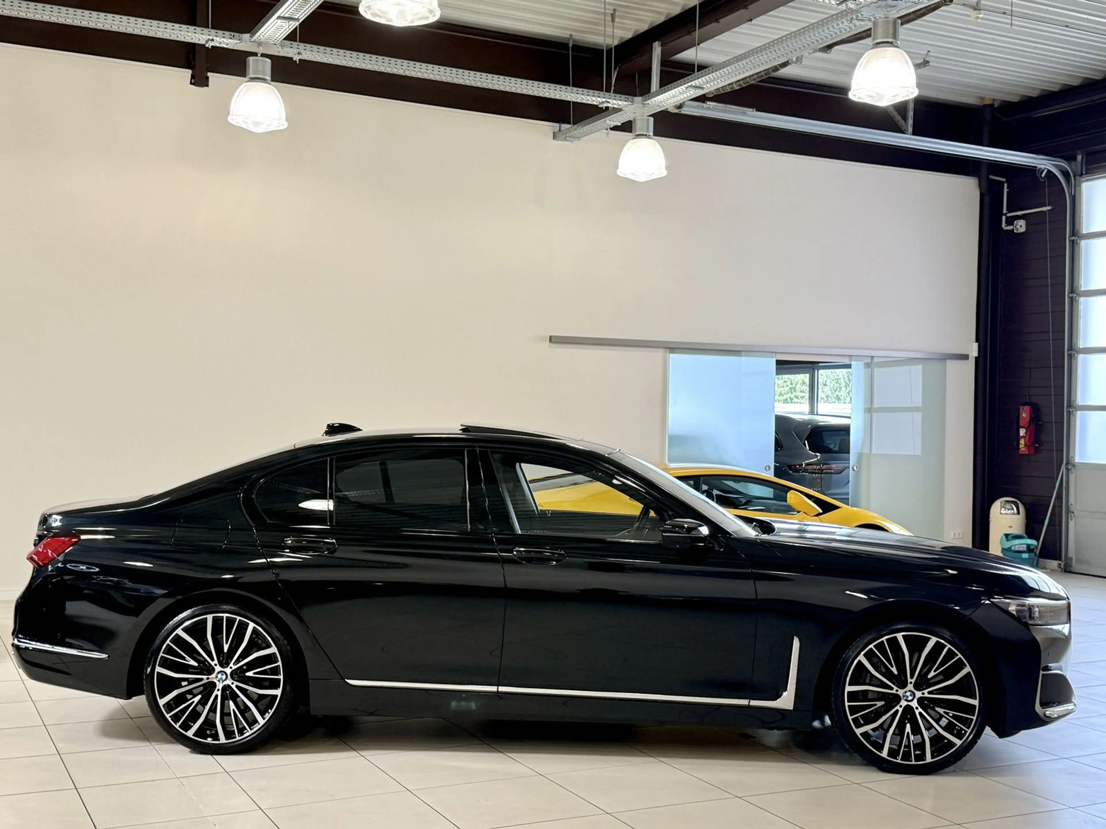 BMW 750 i xDrive *Exclusiv-Innovation-HUD-SD-H&K-TV — photo 5