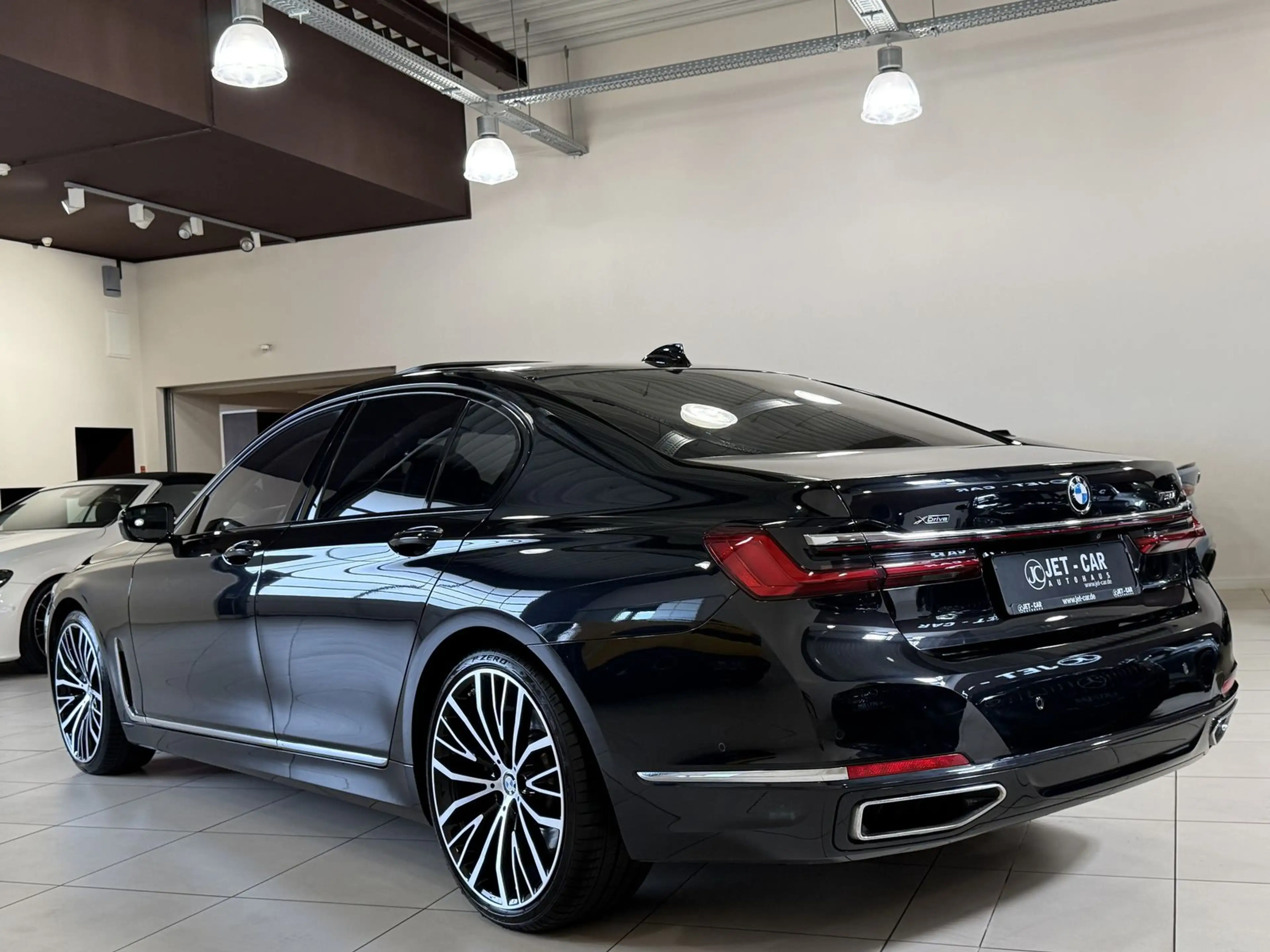 BMW 750 i xDrive *Exclusiv-Innovation-HUD-SD-H&K-TV — photo 6