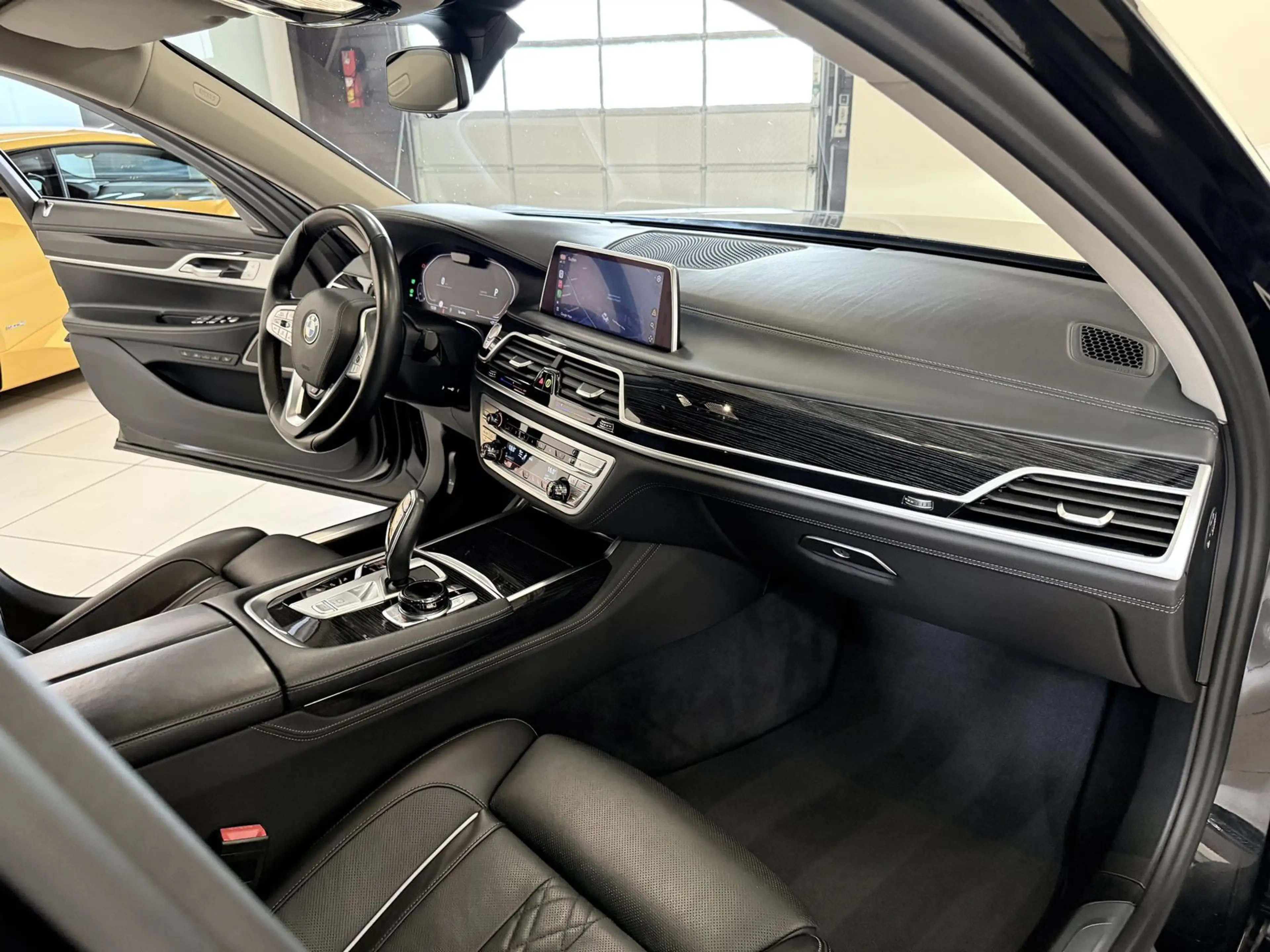 BMW 750 i xDrive *Exclusiv-Innovation-HUD-SD-H&K-TV — photo 10